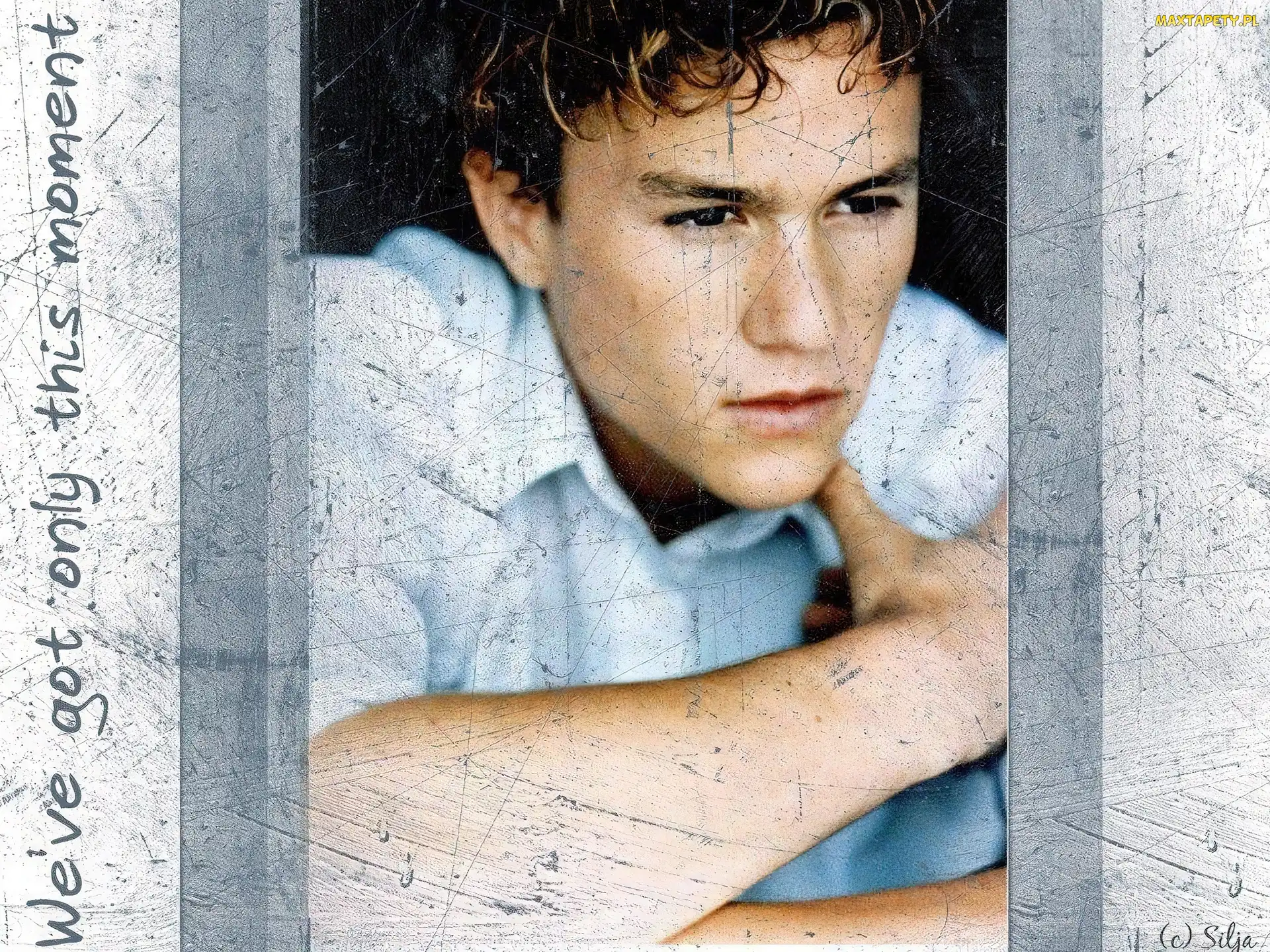 biała koszula, Heath Ledger