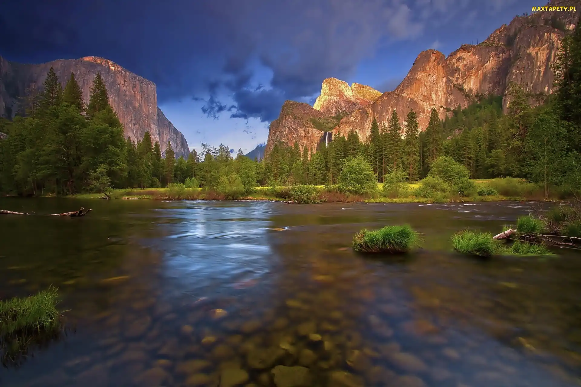 Chmury, Lasy, Stan Kalifornia, Rzeka, Góry, Stany Zjednoczone, Park Narodowy Yosemite