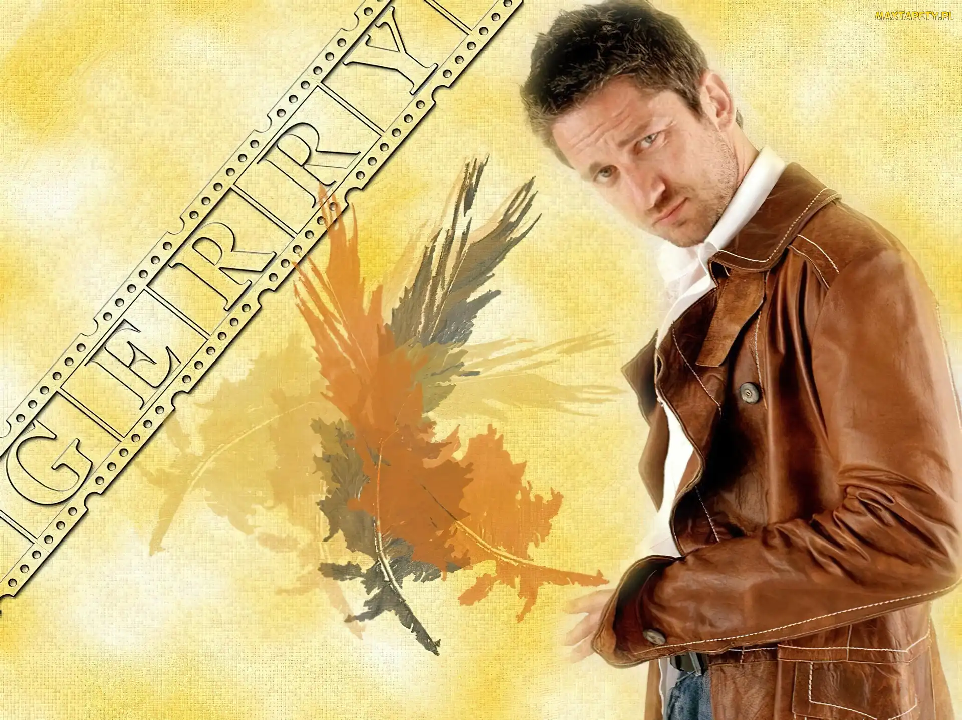 Gerard Butler, brązowa kurtka