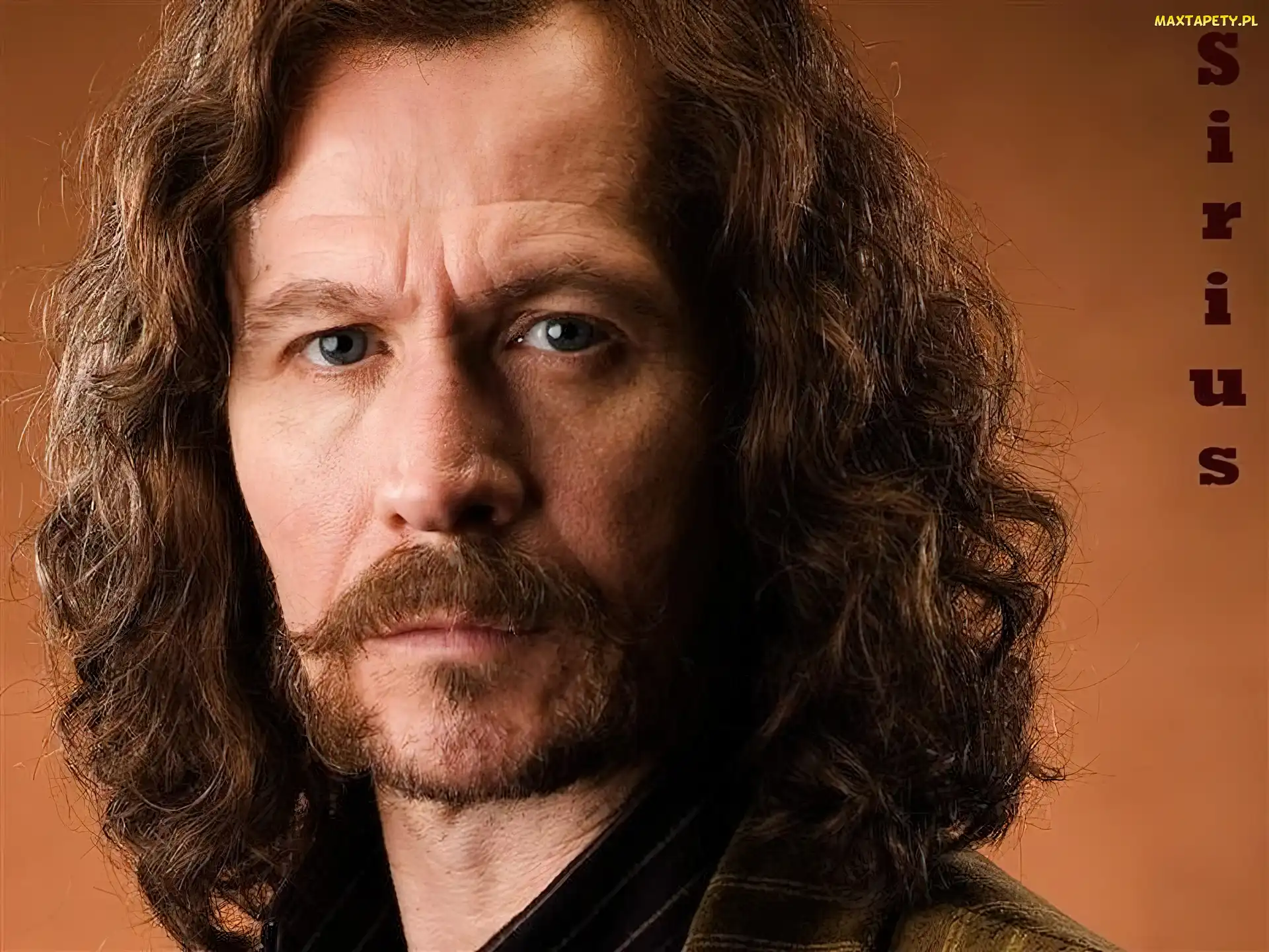 Gary Oldman, oczy, kręcone włosy