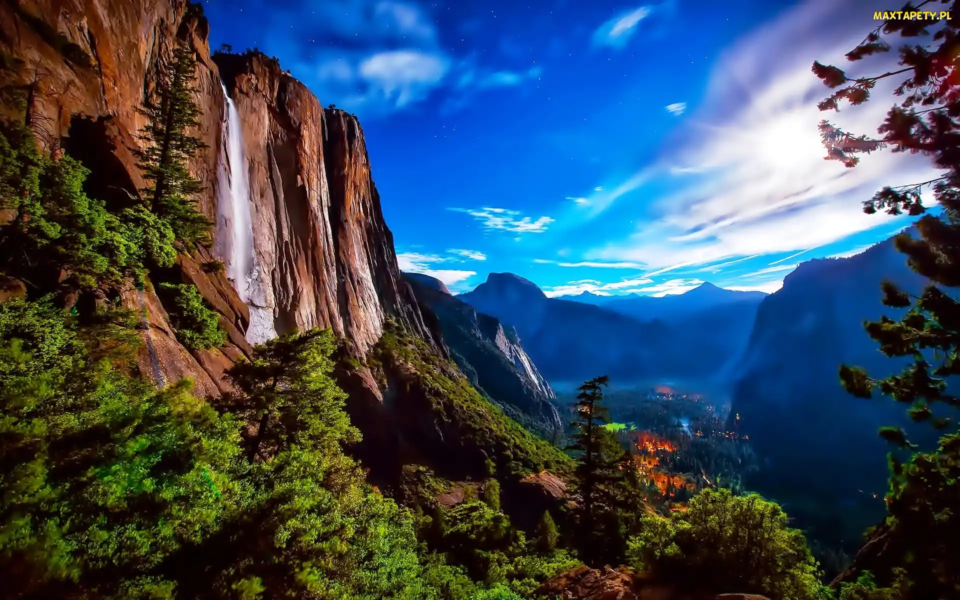 Wodospad, Drzewa, Stan Kalifornia, Stany Zjednoczone, Park Narodowy Yosemite, Góry