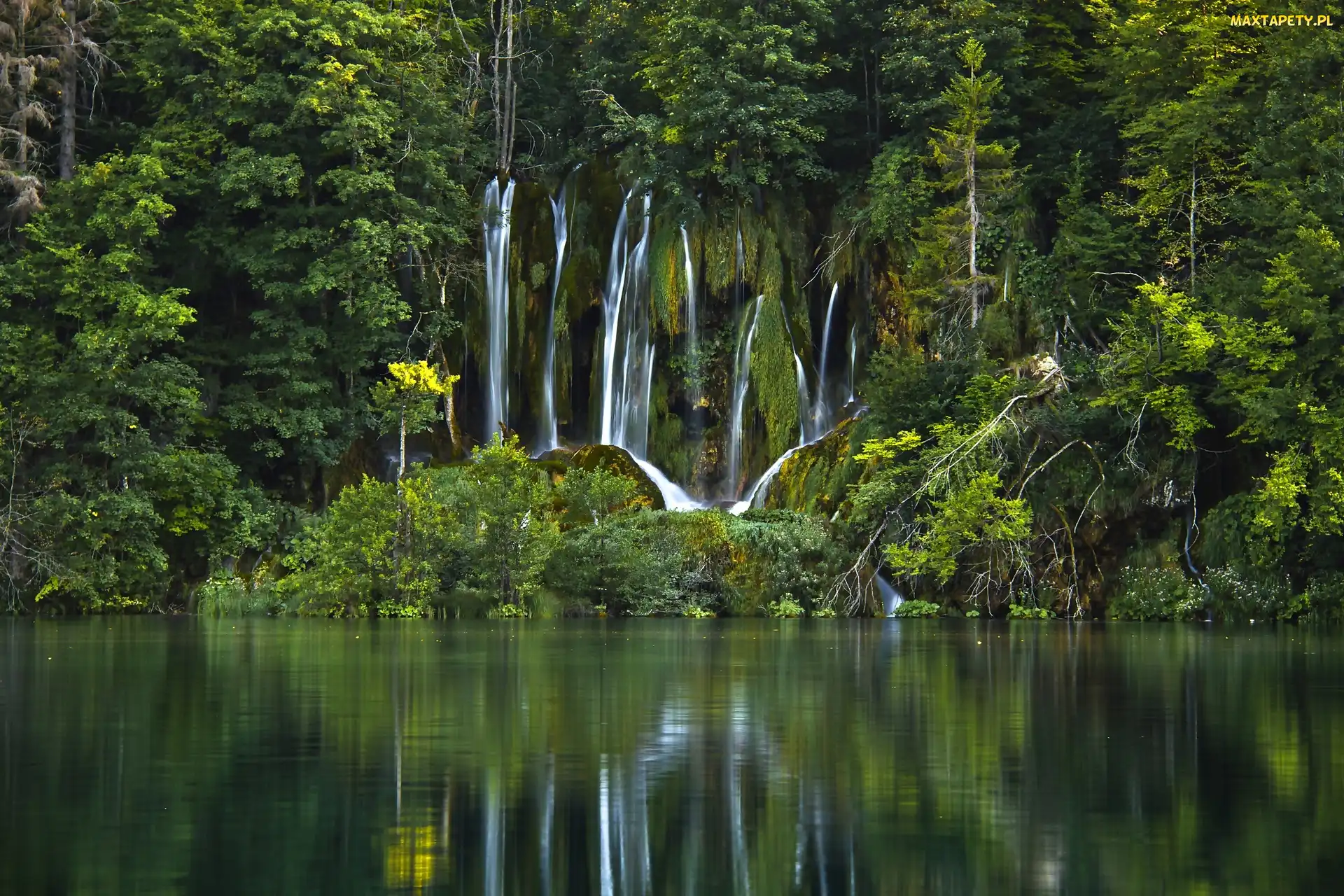 Odbicie, Las, Chorwacja, Park Narodowy Jeziora Plitwickie, Wodospad, Jezioro