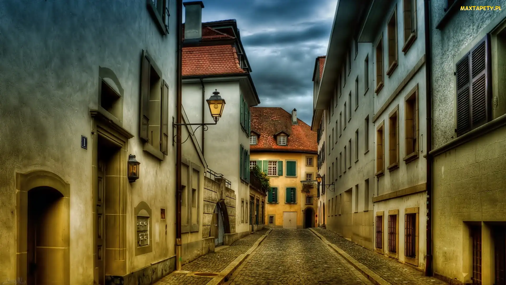 Ulica, HDR, Domy