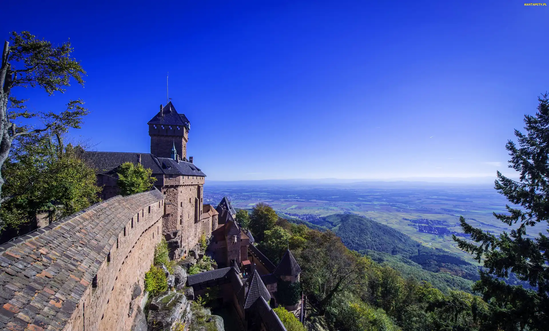 Francja, Alzacja, Zamek Haut-Kœnigsbourg, Miasteczko Orschwiller