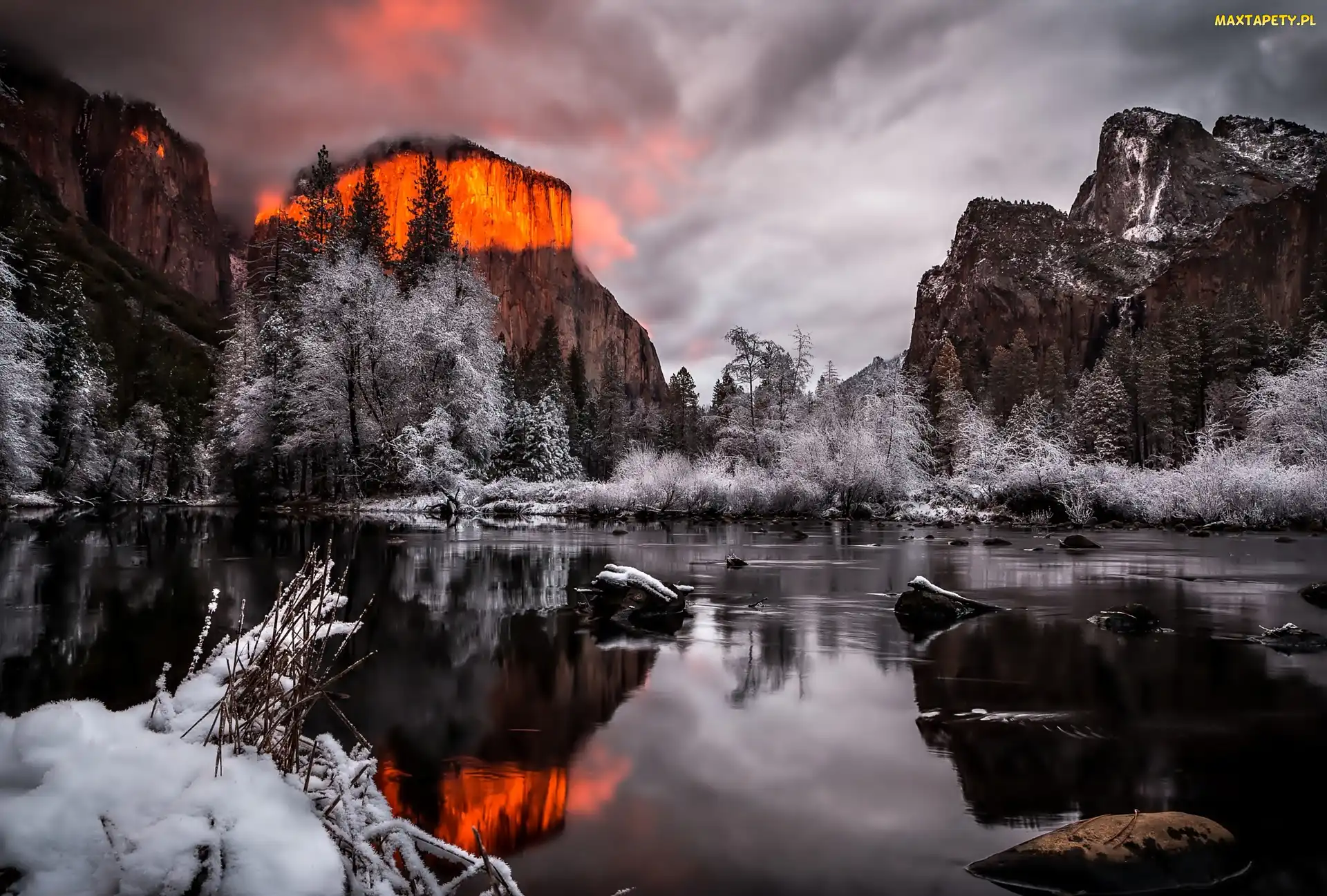 Rzeka, Zima, Stan Kalifornia, Stany Zjednoczone, Park Narodowy Yosemite, Góry