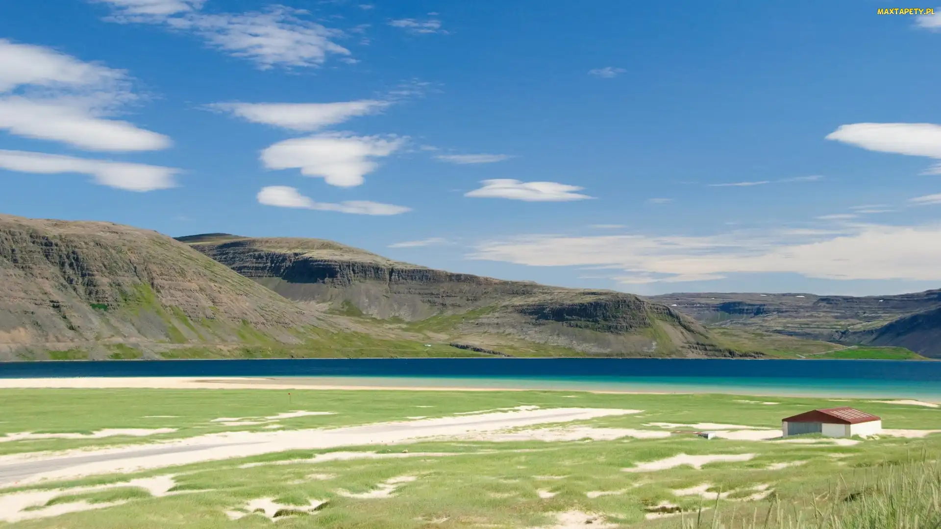 Dom, Islandia, Góry