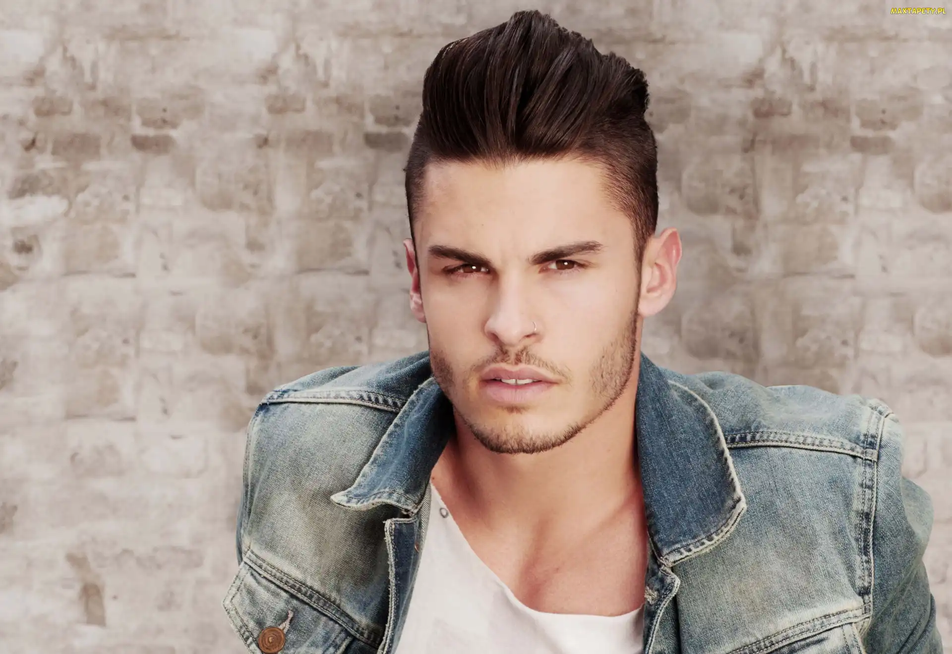 Baptiste Gabiconi, Piosenkarz, Mężczyzna, Model