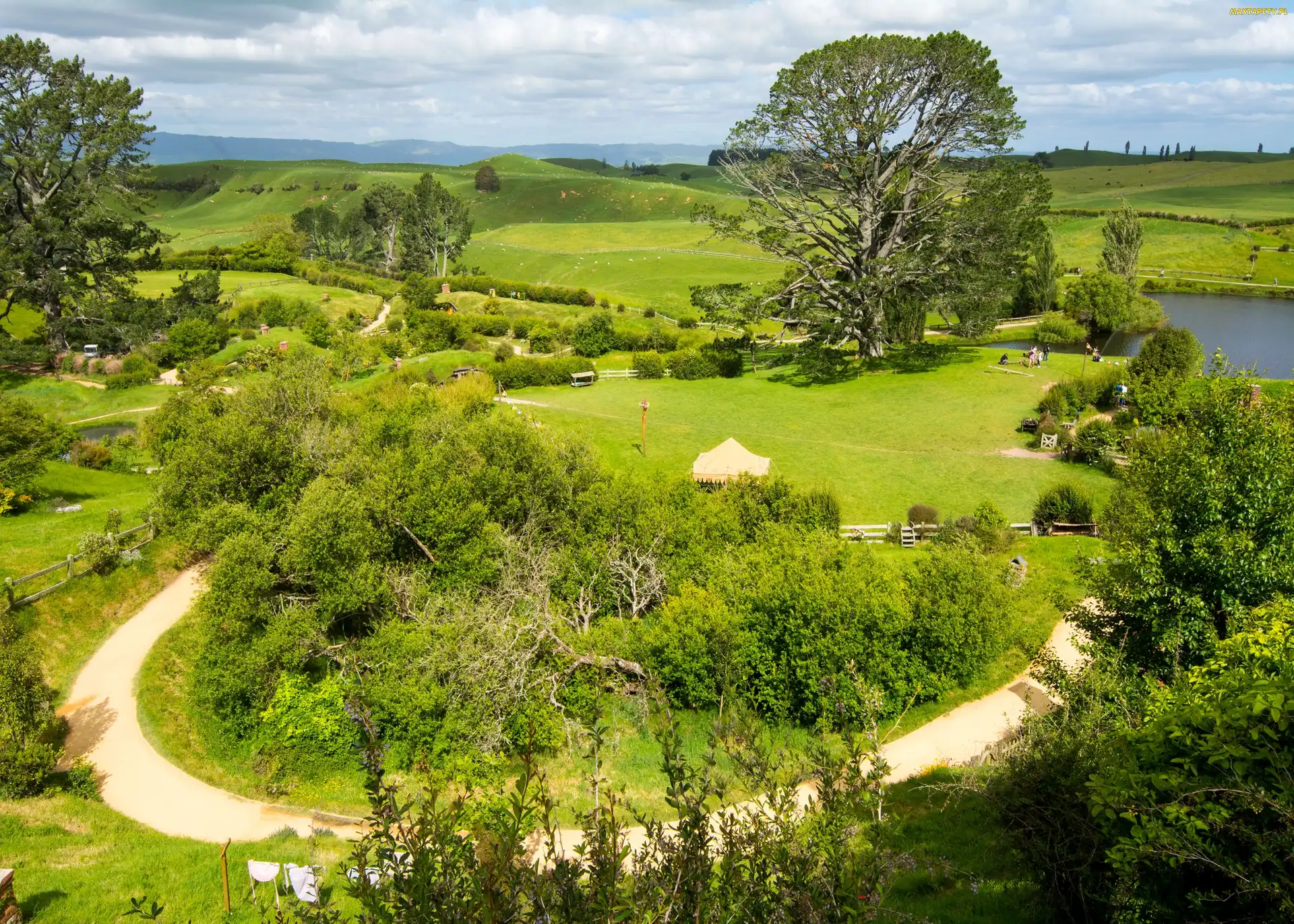 Nowa Zelandia, Droga, Matamata Hobbiton Park