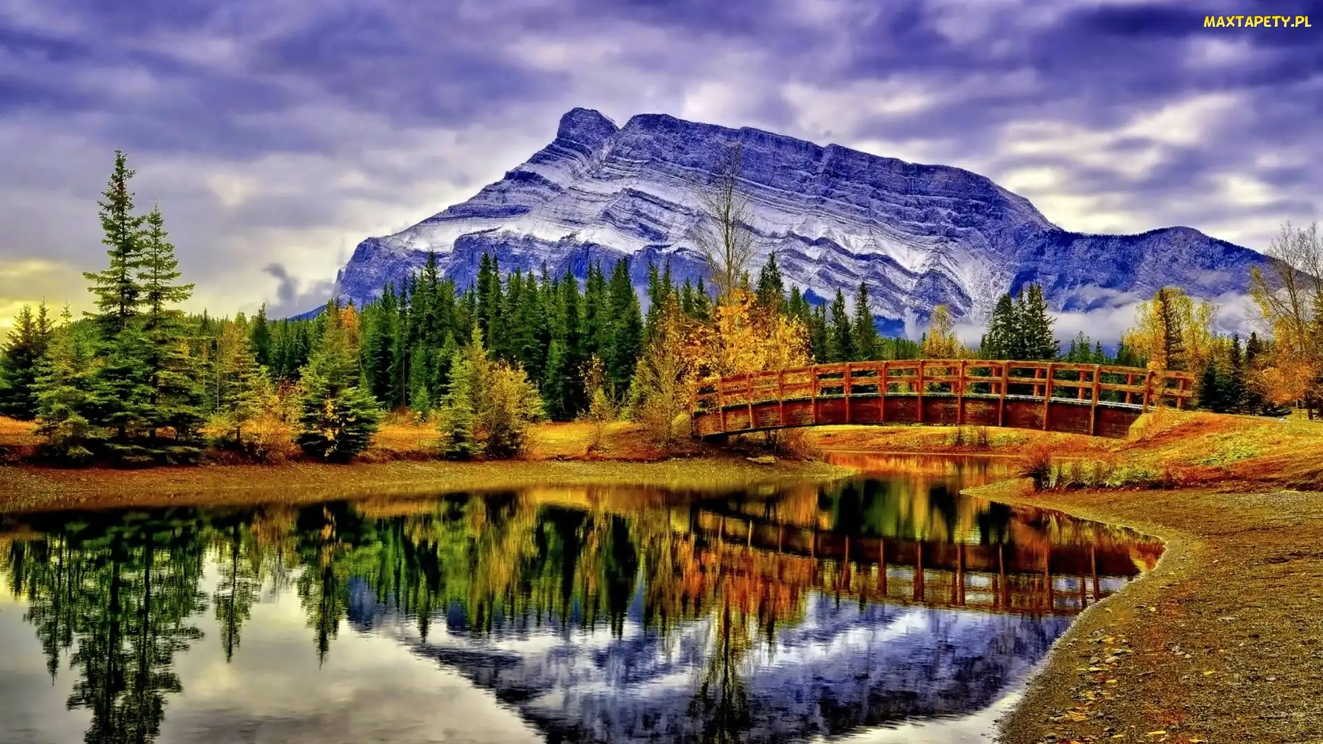 Kanada, Most, Lasy, Jesień, Jezioro Vermilion Lakes, Szczyt Mount Rundle, Prowincja Alberta, Park Narodowy Banff, Góry