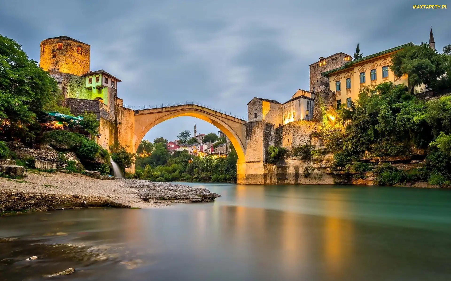 Most, Rzeka Neretwa, Bośnia i Hercegowina, Mostar