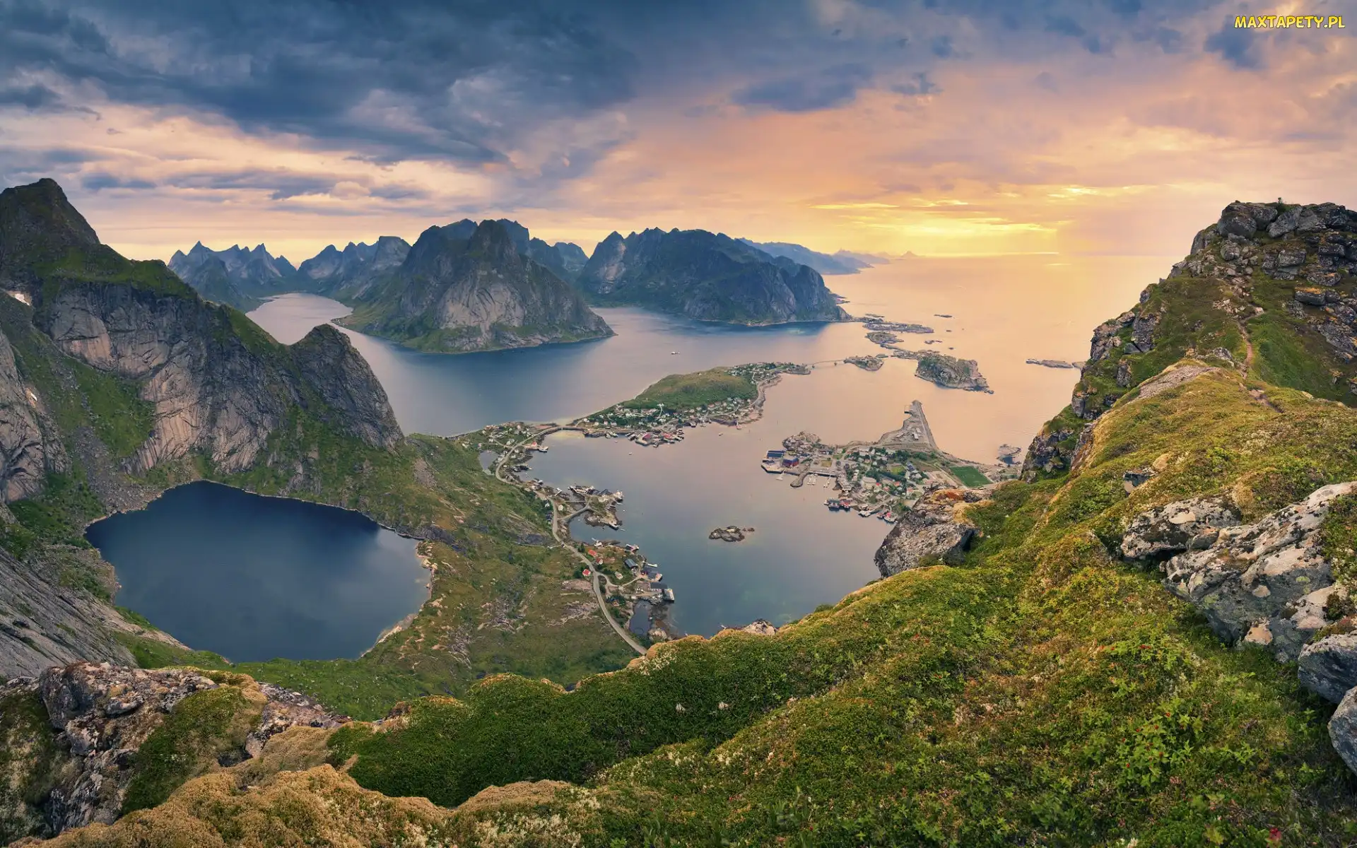 Lofoty, Góry, Morze, Z lotu ptaka, Norwegia