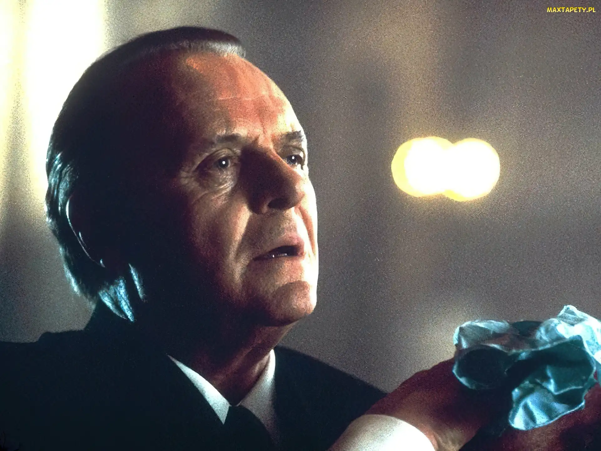 Anthony Hopkins, garnitur, czarny