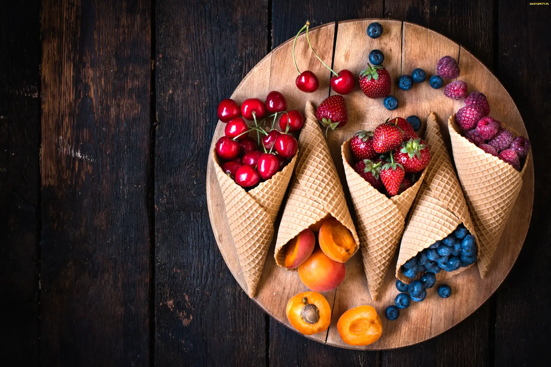 Wiśnia, Malina, Morela, Deska, Truskawka, Rożki wafelkowe, Jagoda