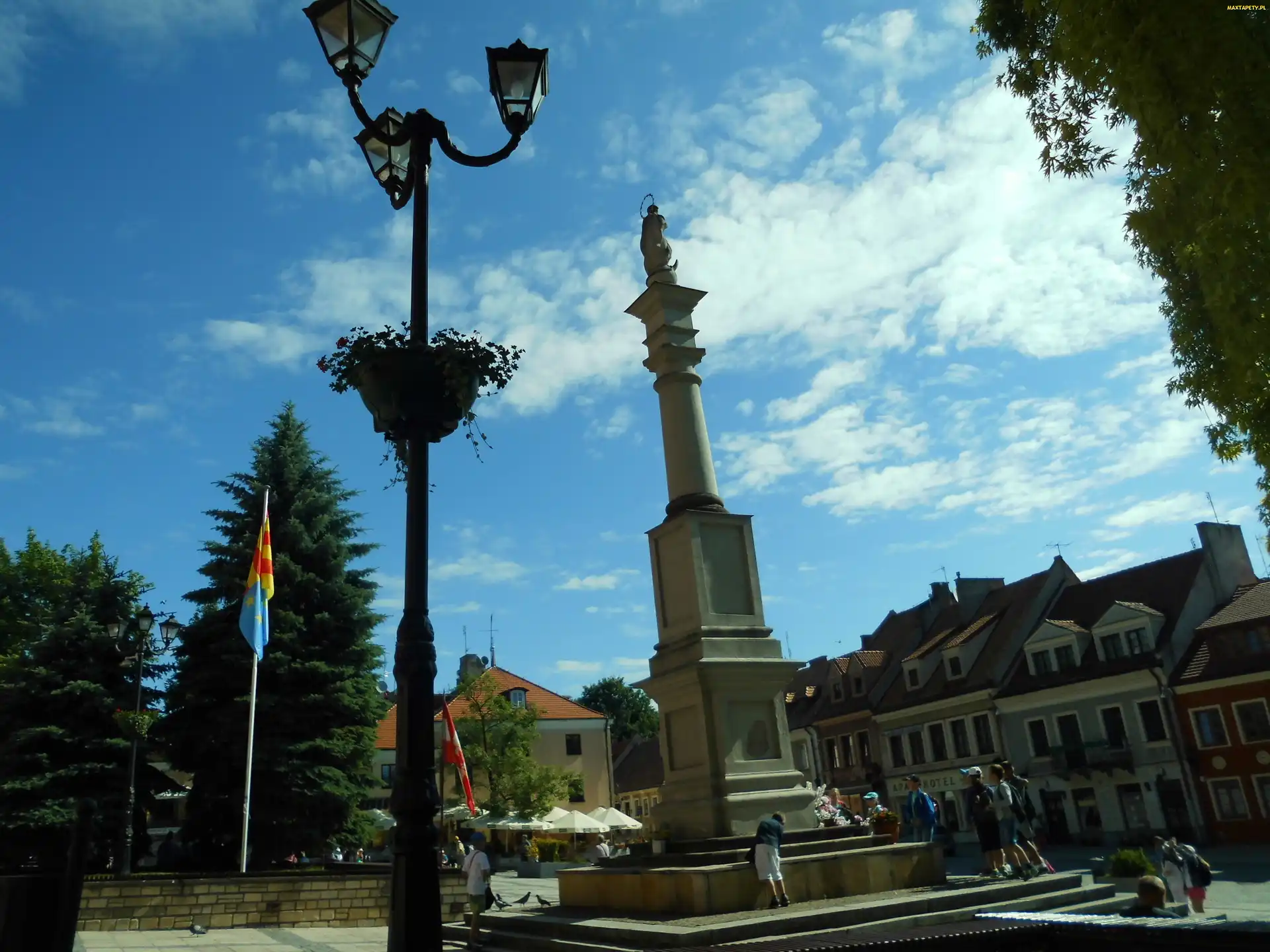 Sandomierz, Miasto, Pomnik