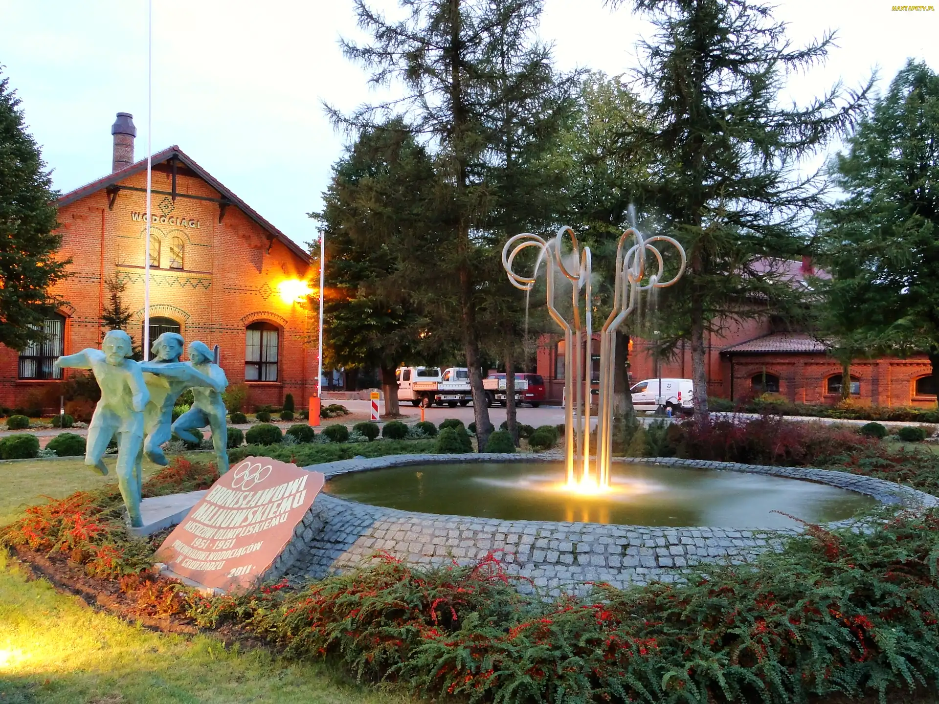 Bronisławowi Malinowskiemu, Zmierzch, Ulica Hallera, Grudziądz, Fontanna
