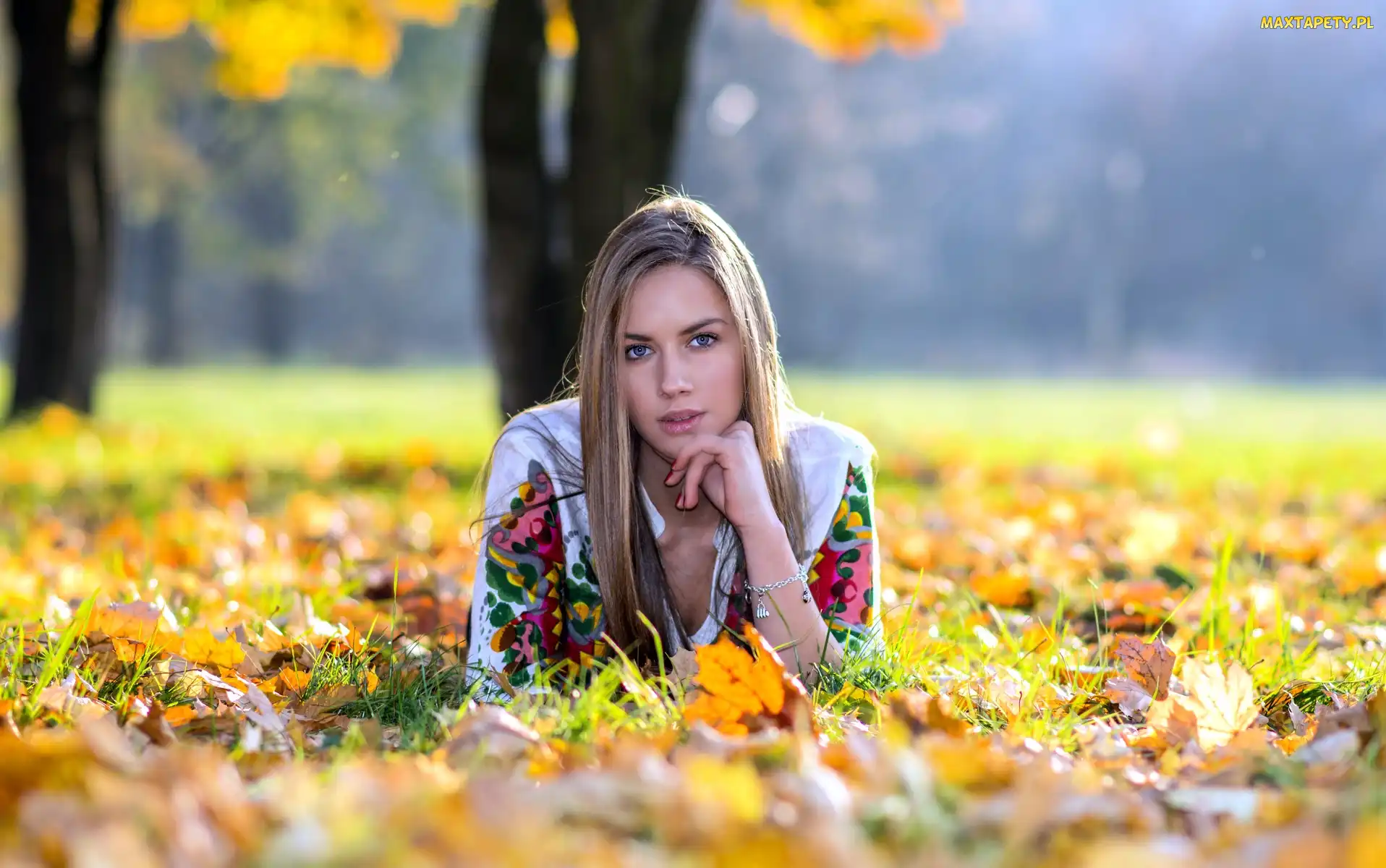 Kobieta, Liście, Łąka, Portret