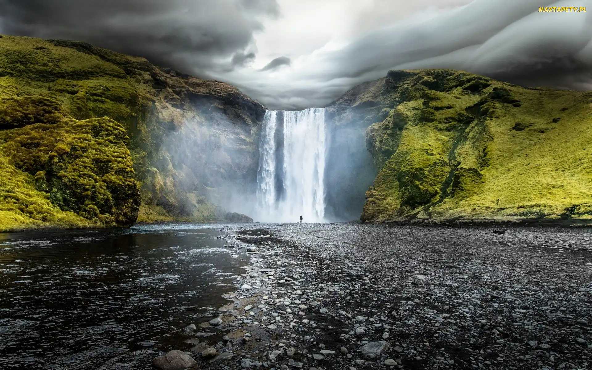 Islandia, Wodospad Skógafoss, Góry, Człowiek