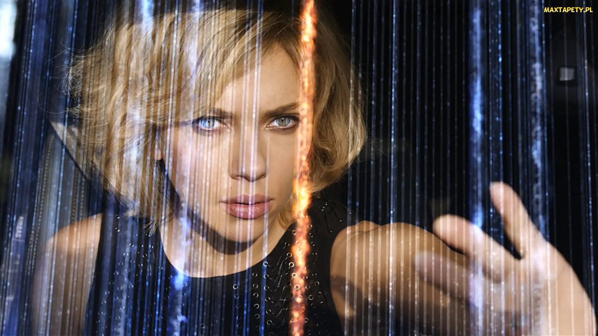 Scarlett Johansson, Deszcz, Szyba