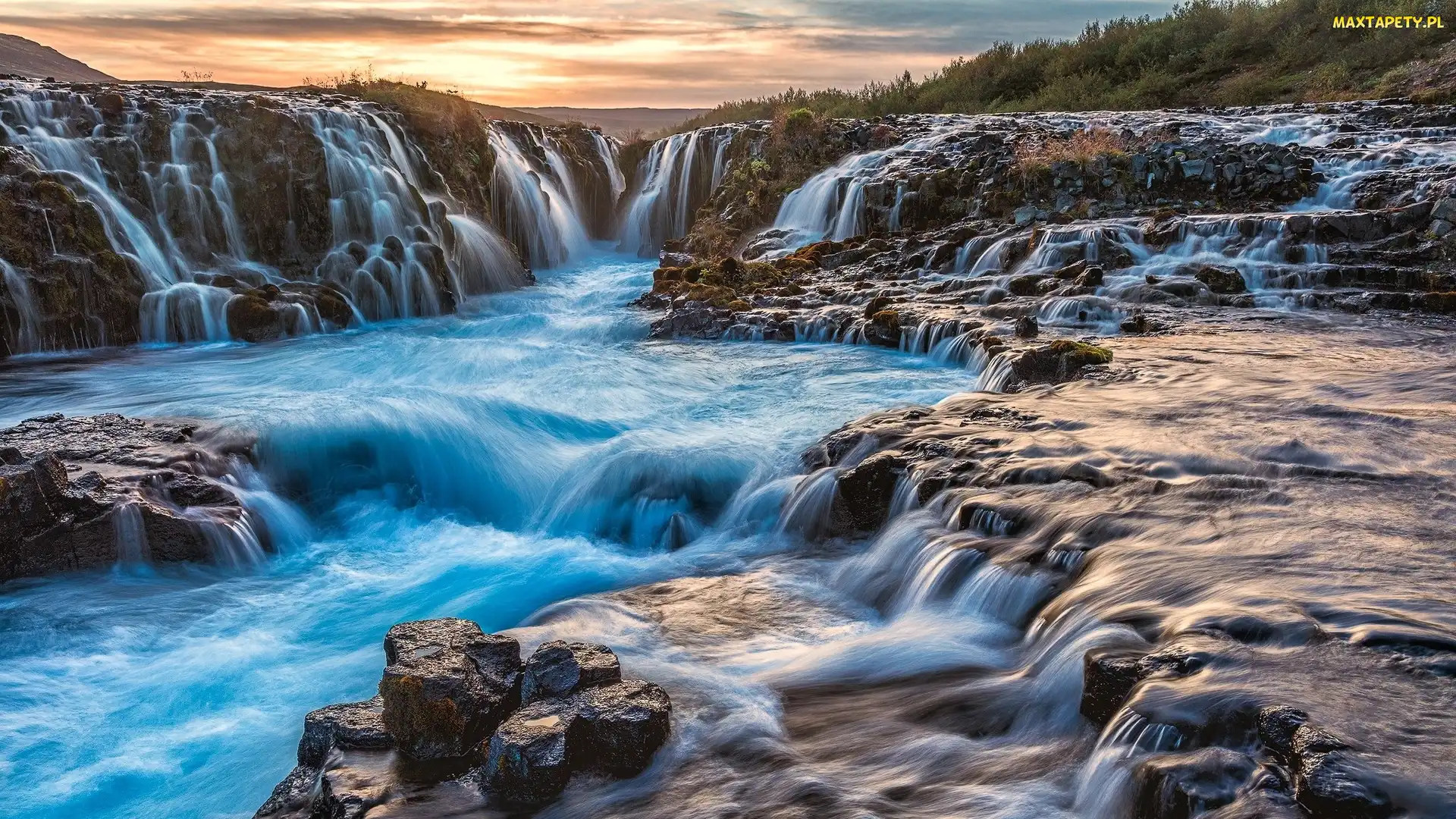 Islandia, Wodospad Bruarfoss