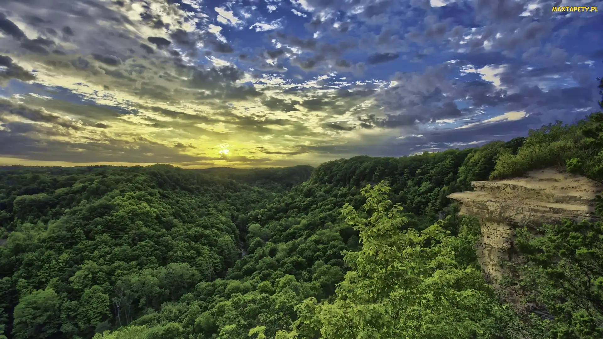 Hamilton, Chmury, Las, Dundas Peak, Kanada