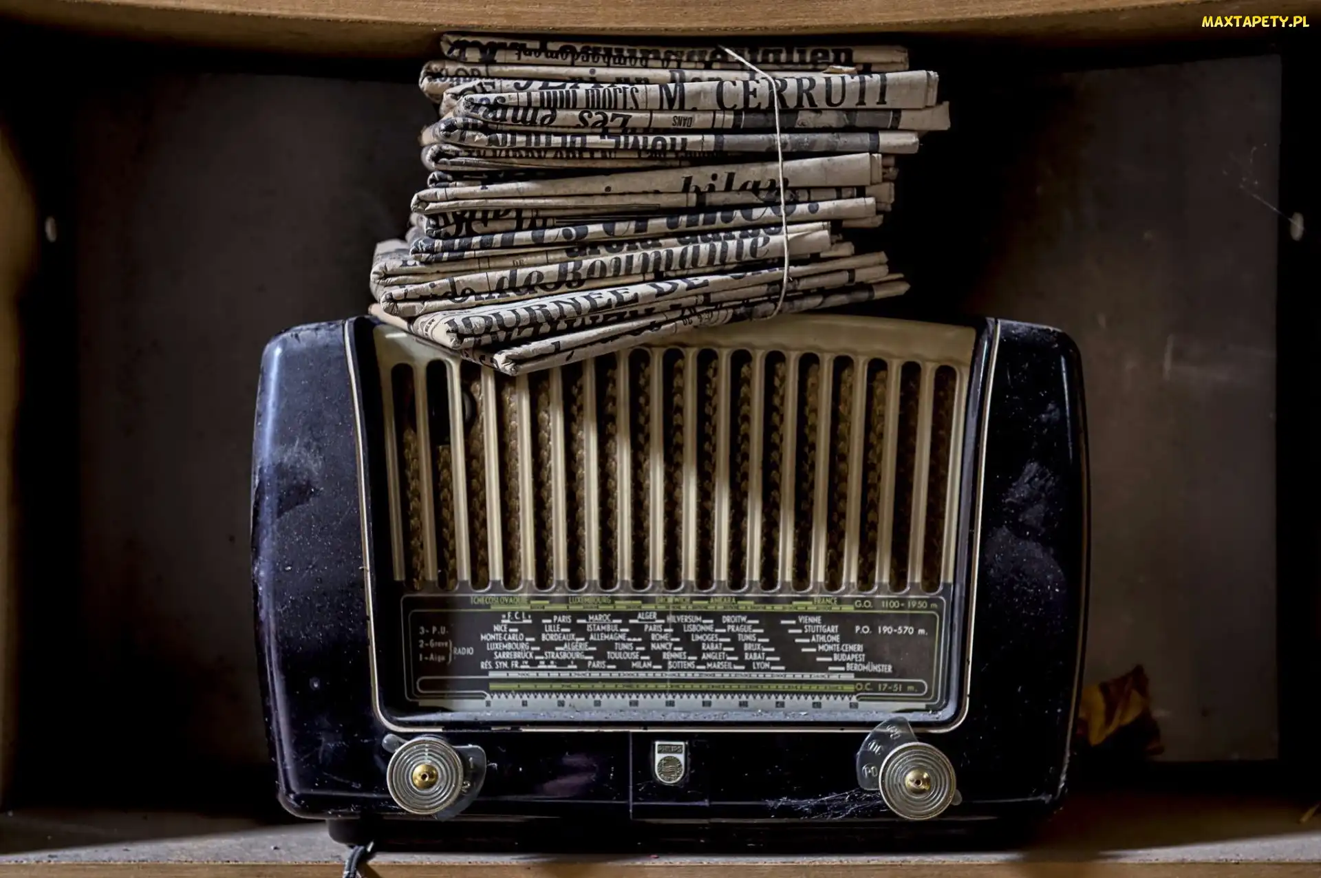 Radio, Antyk, Gazety