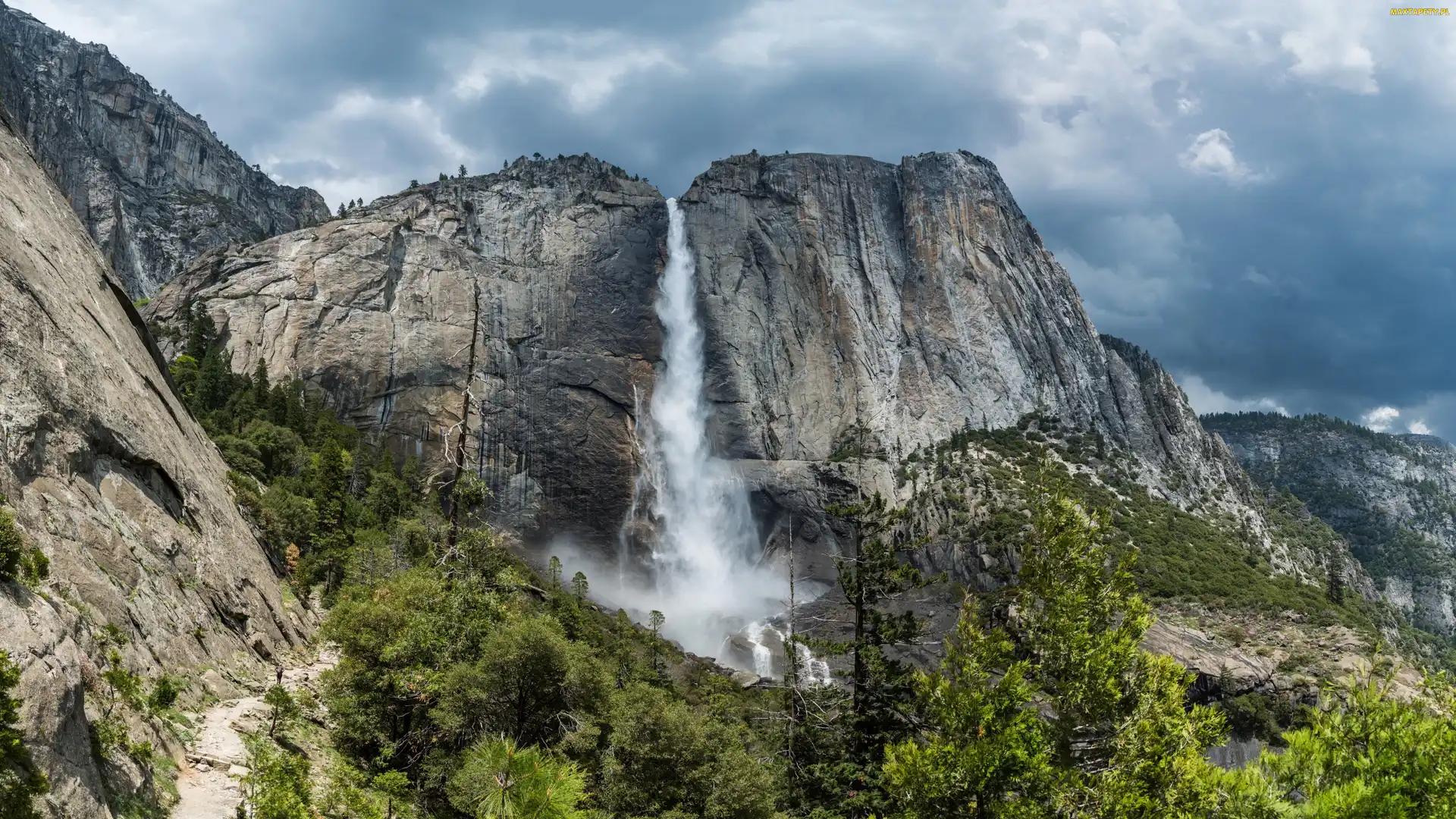 Chmury, Drzewa, Park Narodowy Yosemite, Kalifornia, Góry, Wodospad