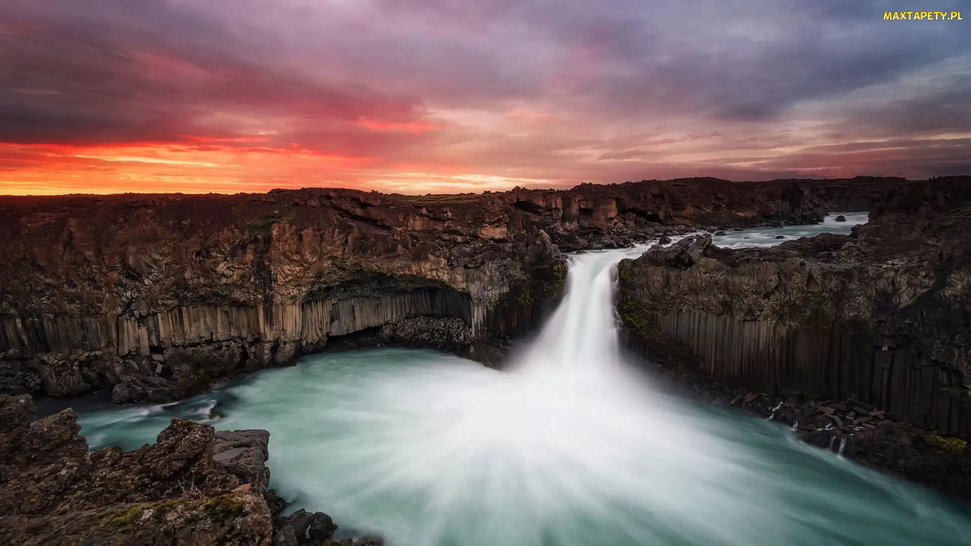 Wodospad Aldeyjarfoss, Zachód słońca, Bazaltowe, Skały, Islandia