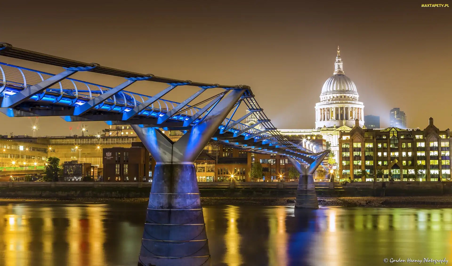 Londyn, Katedra św. Pawła, Rzeka Tamiza, Most Millennium Bridge, Anglia