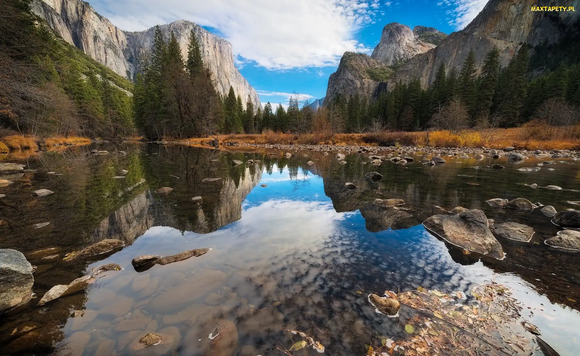 Stany Zjednoczone, Odbicie, Góry, Chmury, Kamienie, Drzewa, Stan Kalifornia, Park Narodowy Yosemite, Dolina Valley