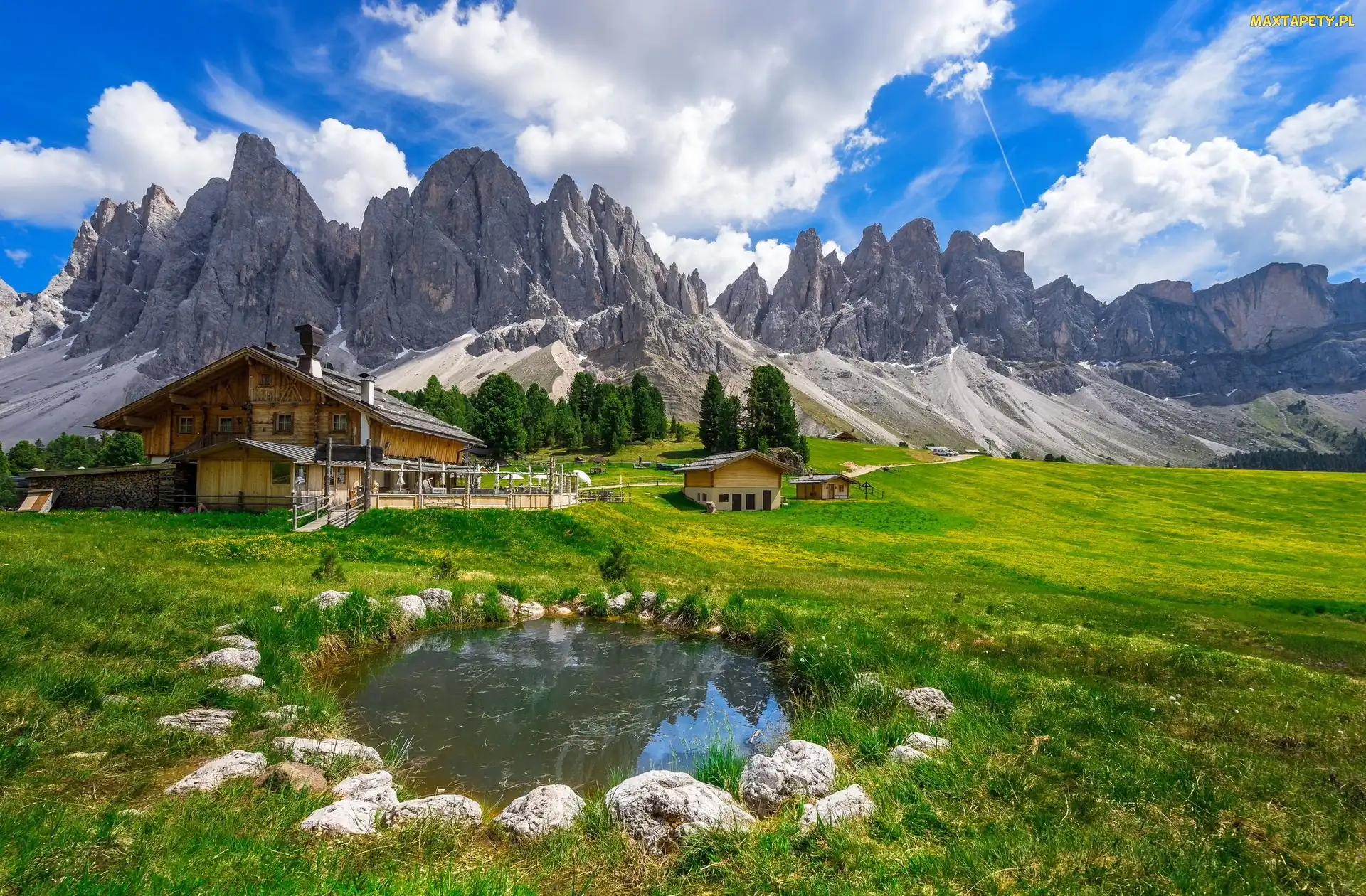 Chmury, Dom, Dolomity, Drzewa, Góry, Włochy, Park krajobrazowy Puez Odle