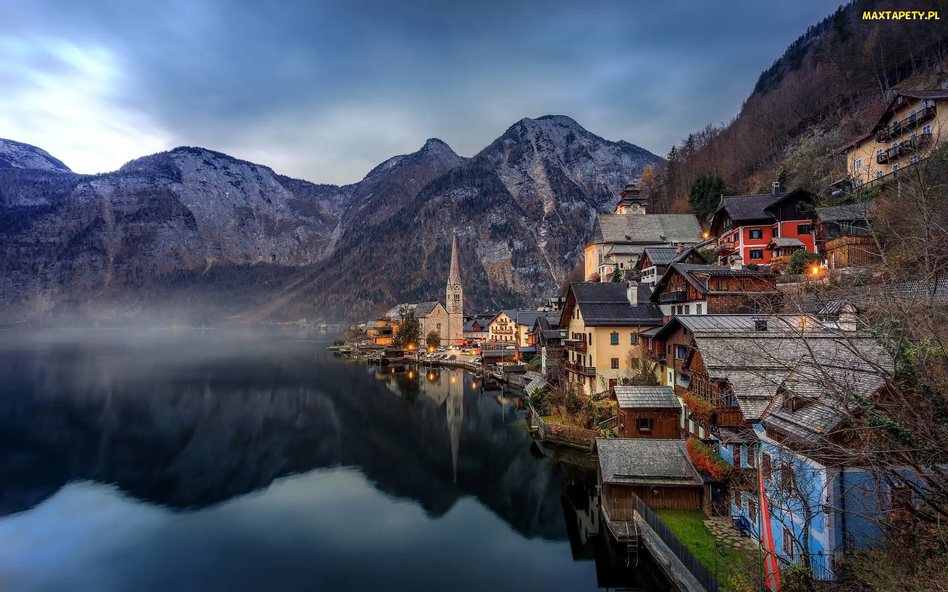 Austria, Budynki, Góry Alpy Salzburskie, Jezioro Hallstättersee, Hallstatt