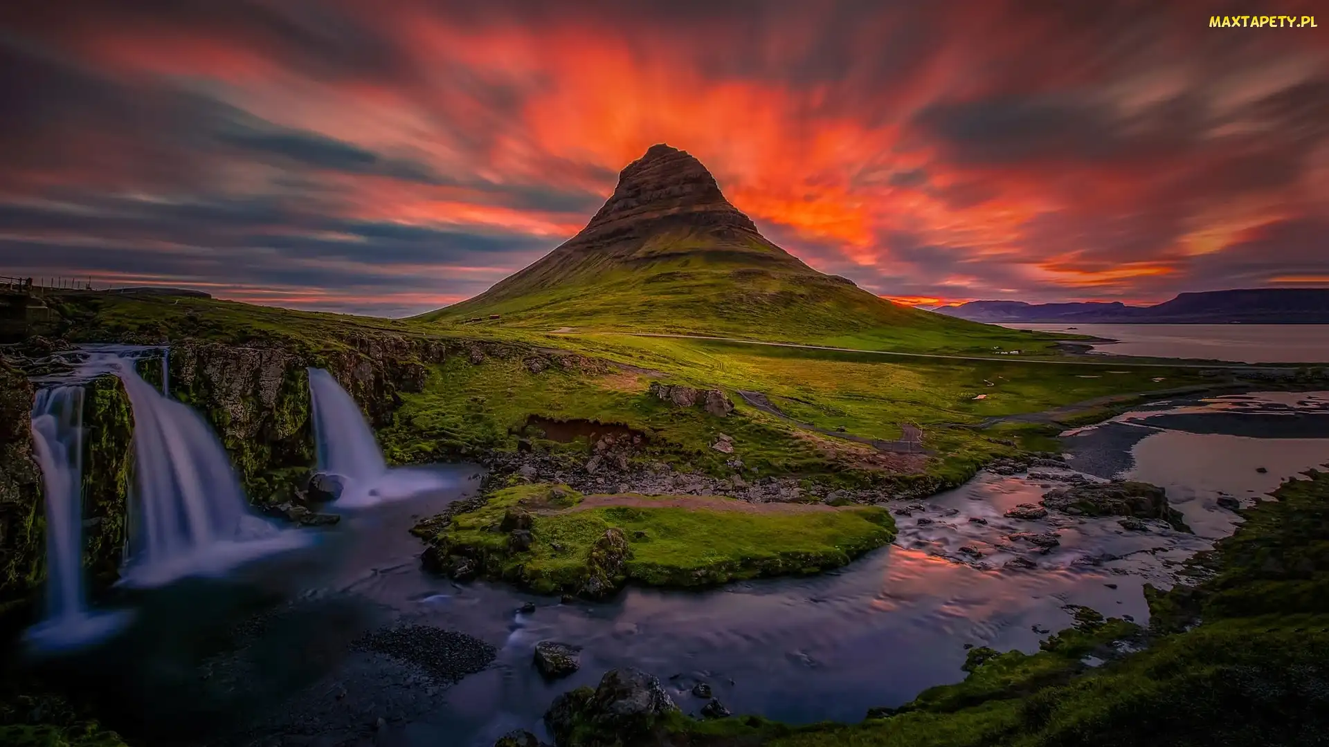 Islandia, Zachód słońca, Wodospad, Góra Kirkjufell