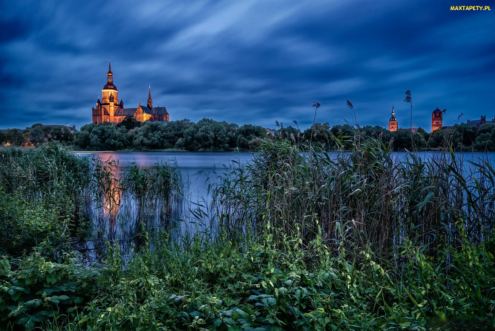 Jezioro Knieperteich, Kościół Mariacki w Stralsundzie, Niemcy, Stralsund