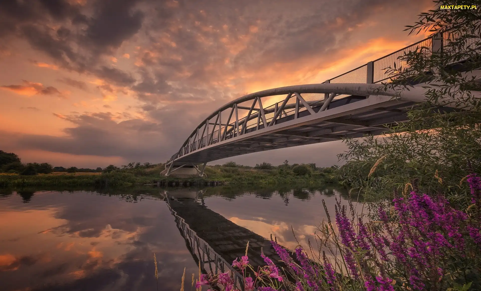 Chmury, Zachód słońca, Derwent Mouth, Anglia, Rzeka Trent, Most Long Horse Bridge
