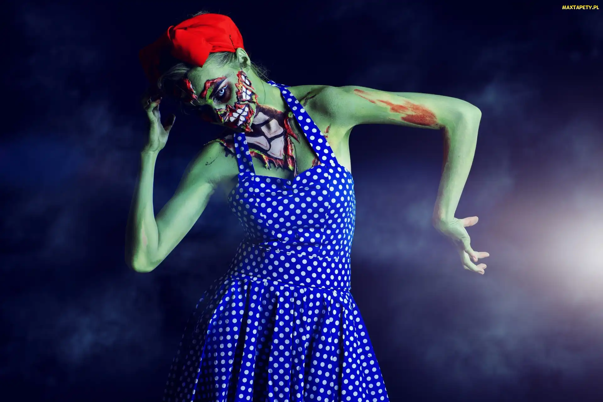 Sukienka w groszki, Kobieta, Halloween, Zombie