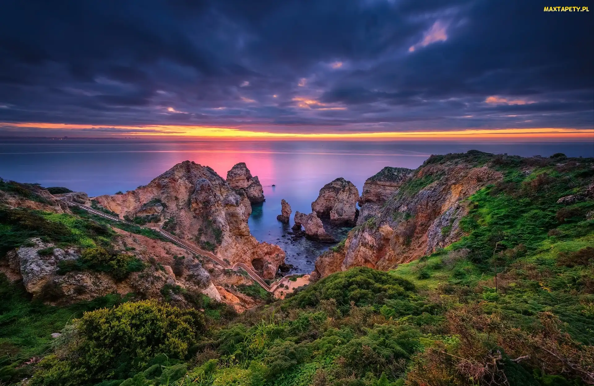Zachód słońca, Skały, Region Algarve, Portugalia, Cypel Ponta da Piedade, Morze