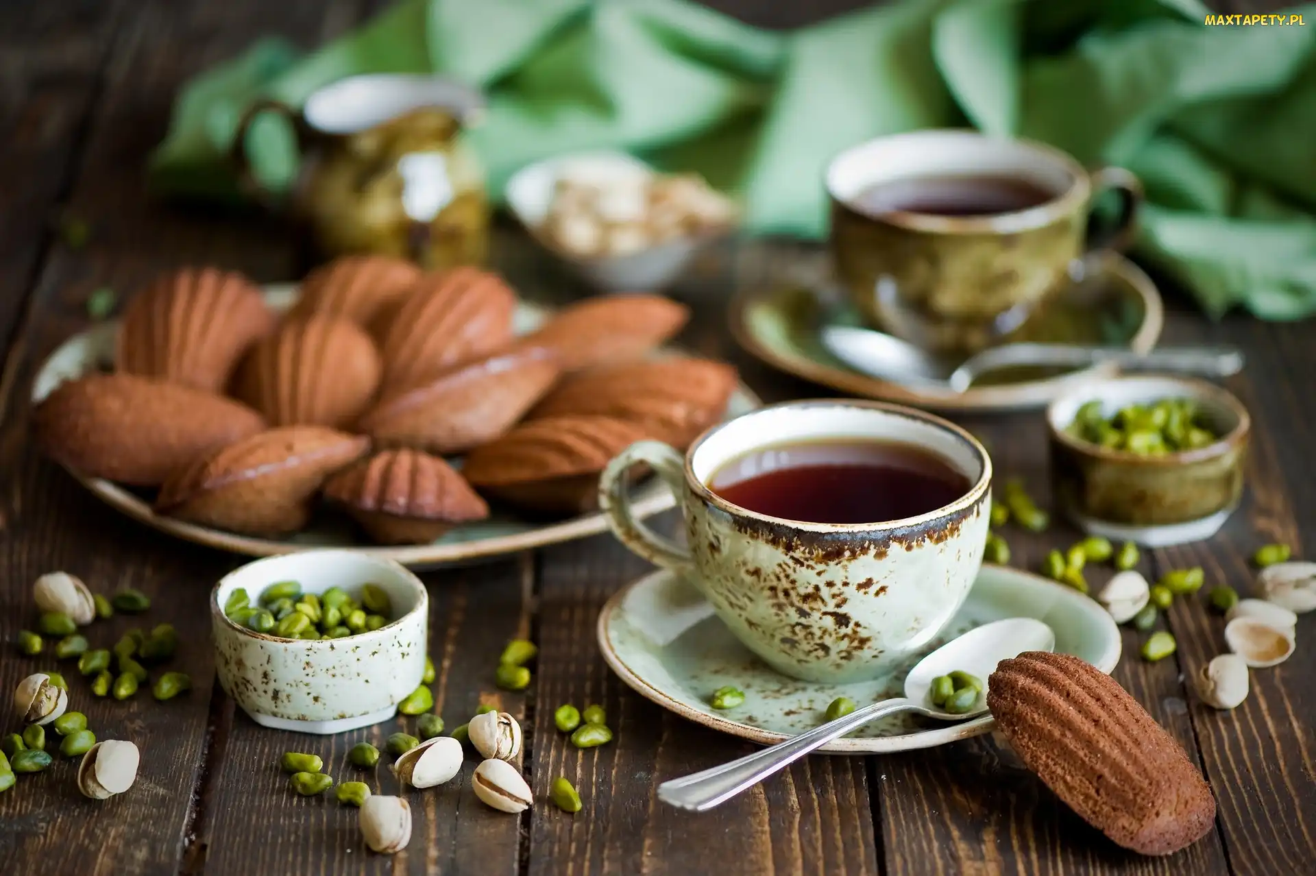 Kompozycja, Pistacje, Filiżanki, Ciasteczka, Herbata