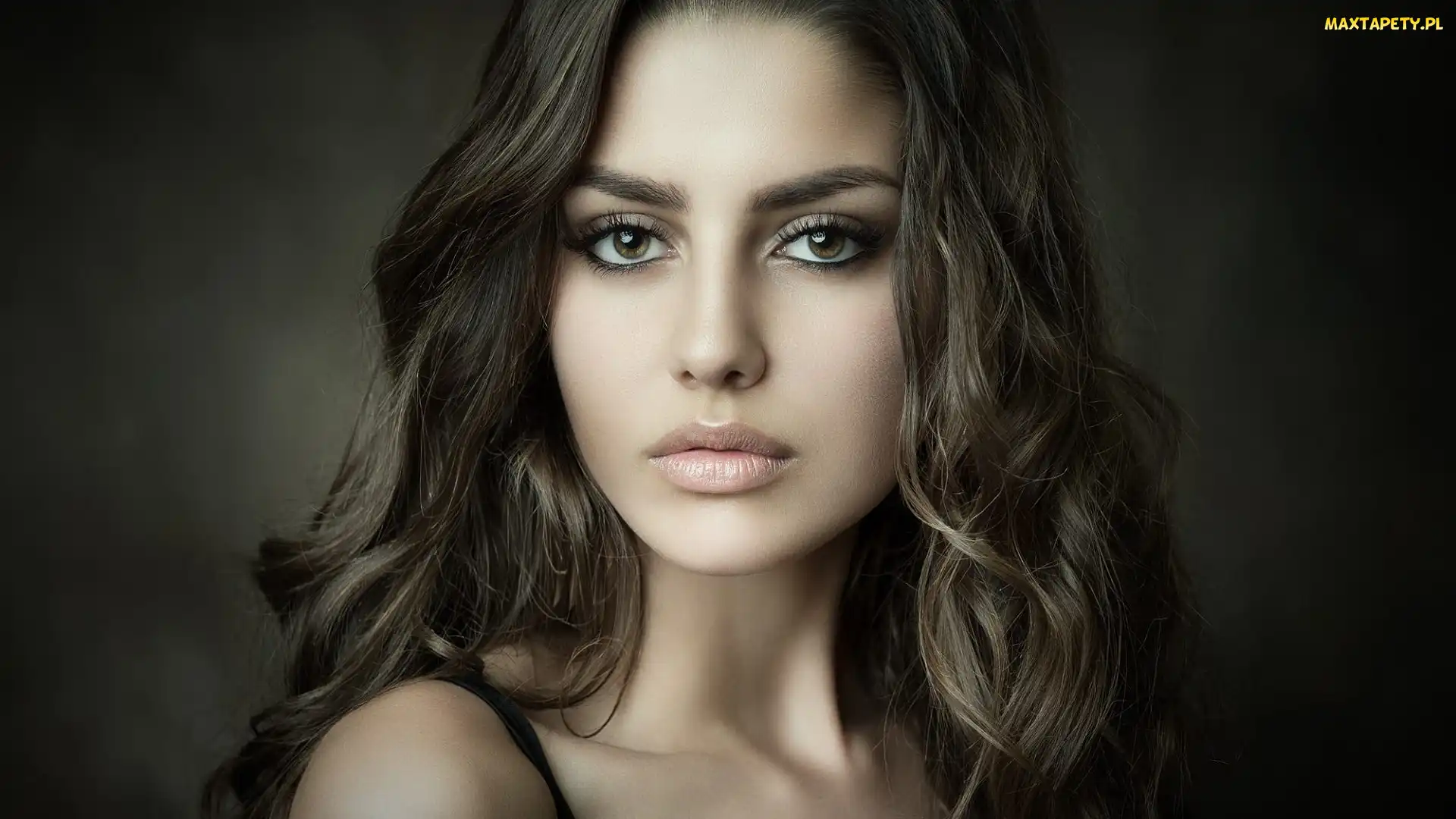 Spojrzenie, Brunetka, Kobieta, Simone Haas
