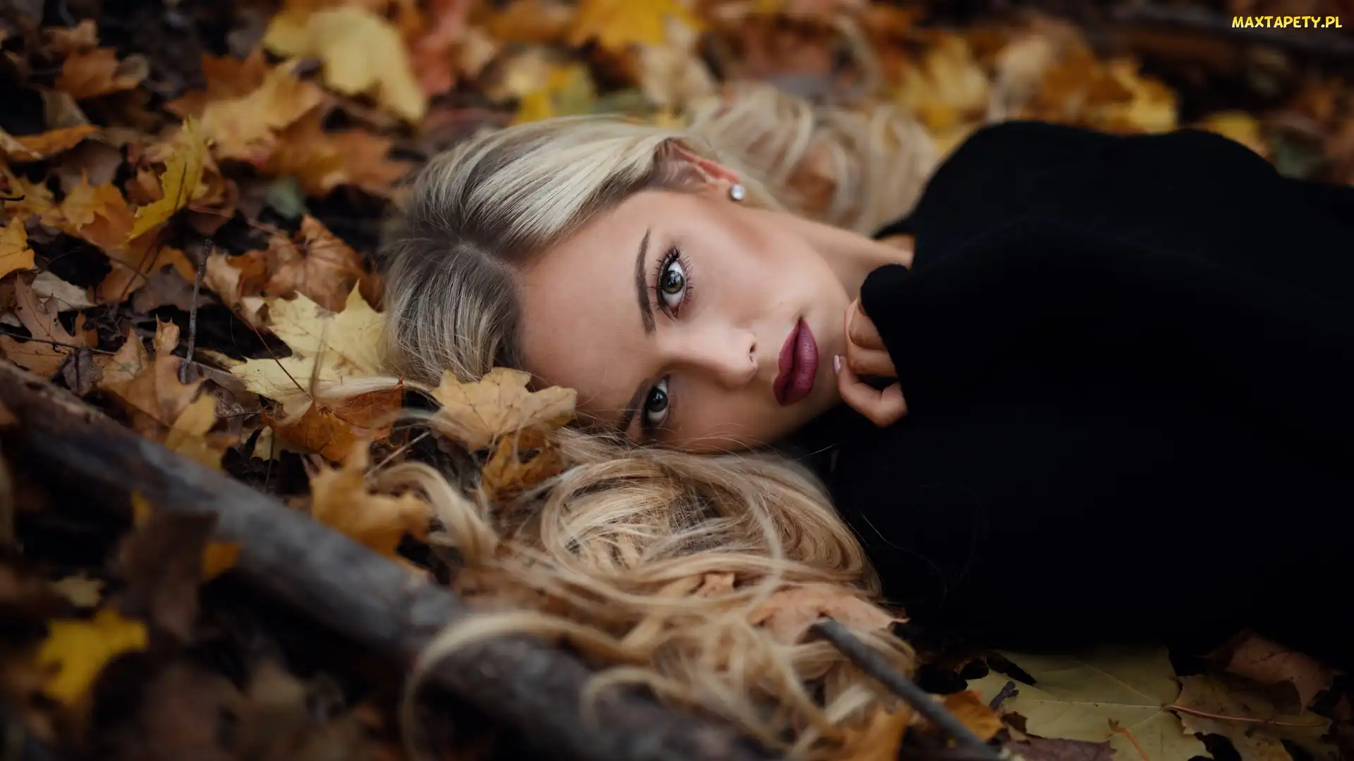 Kobieta, Liście, Blondynka