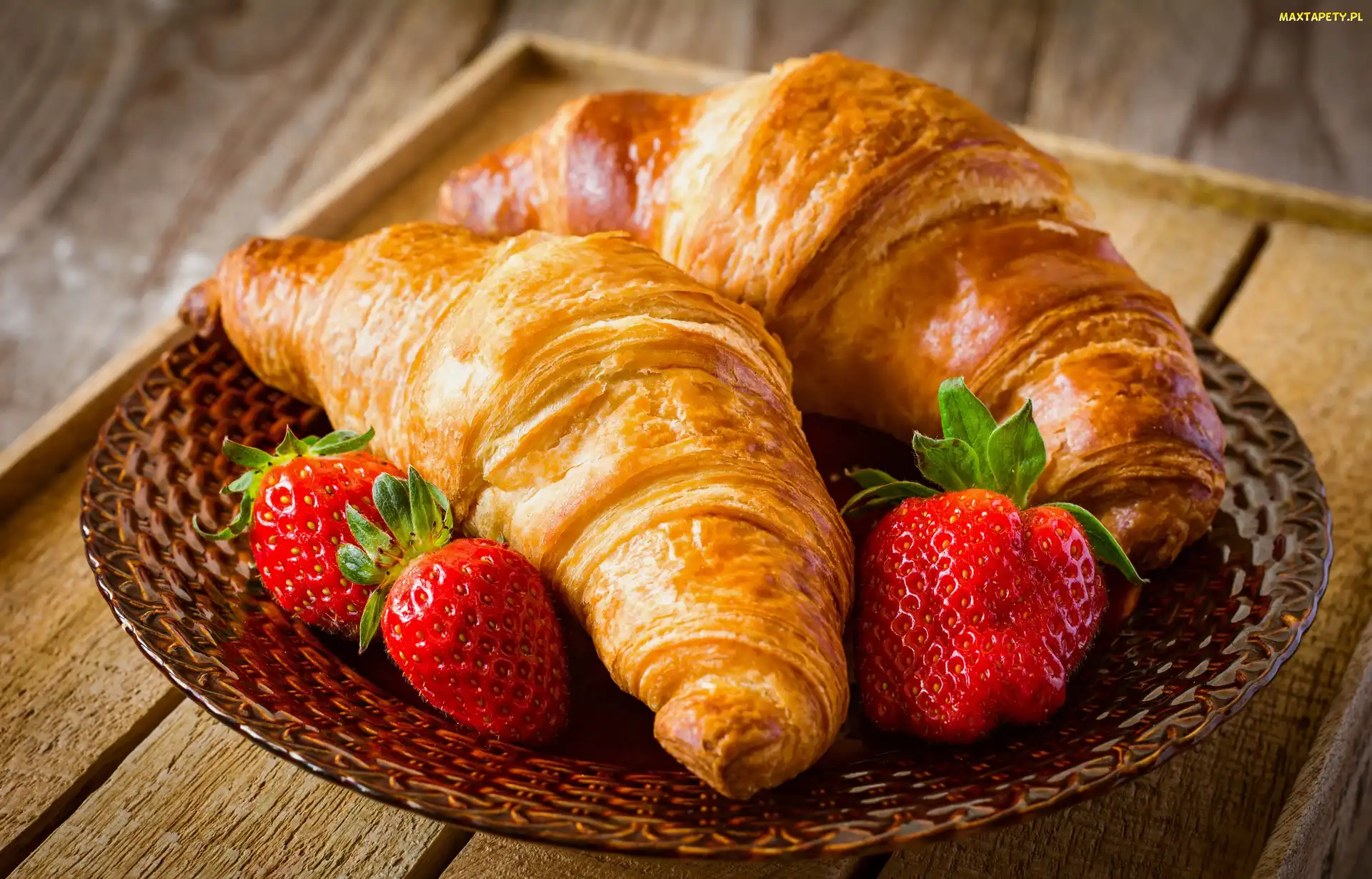 Truskawki, Talerzyk, Croissanty