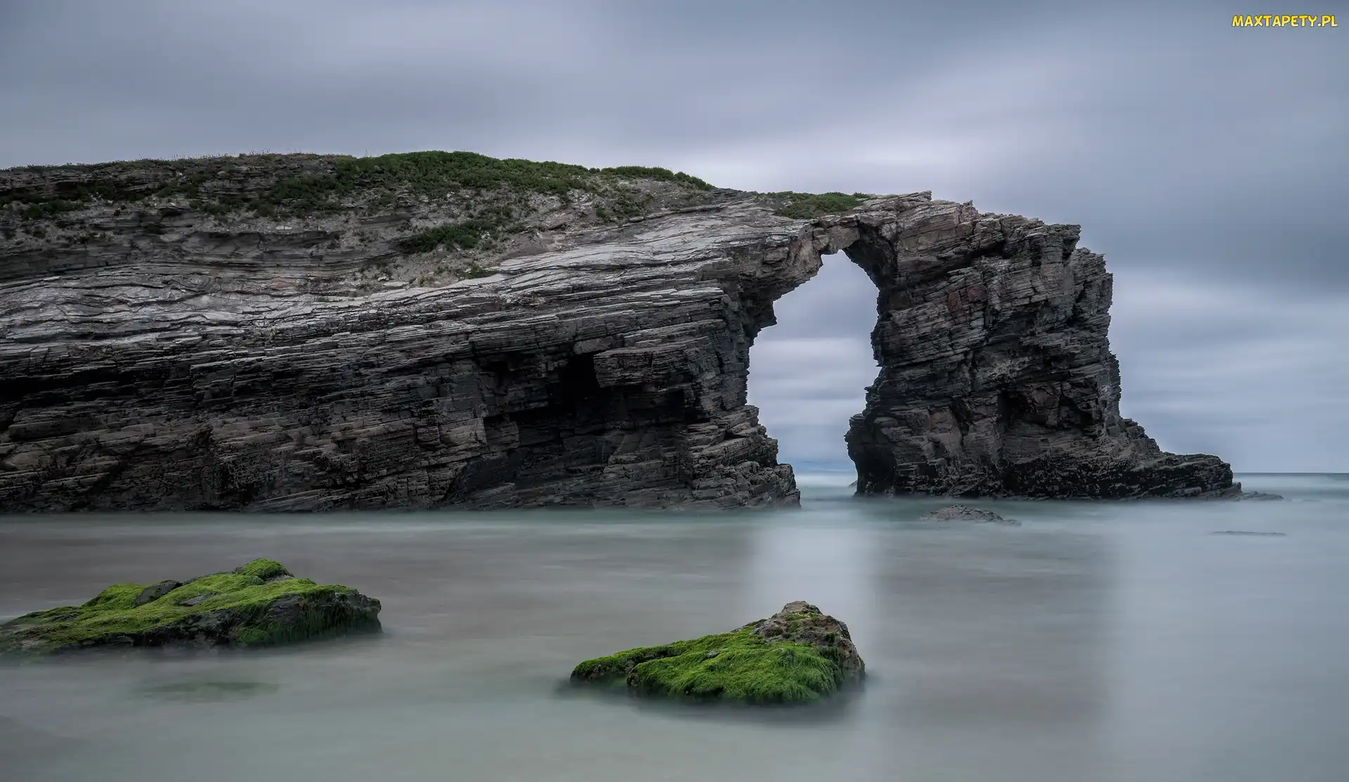 Galicja, Głazy, Mech, Hiszpania, Prowincja Lugo, Plaża As Catedrais, Morze, Gminna Ribadeo, Skała, Łuk, Ocean Atlantycki, Skalny