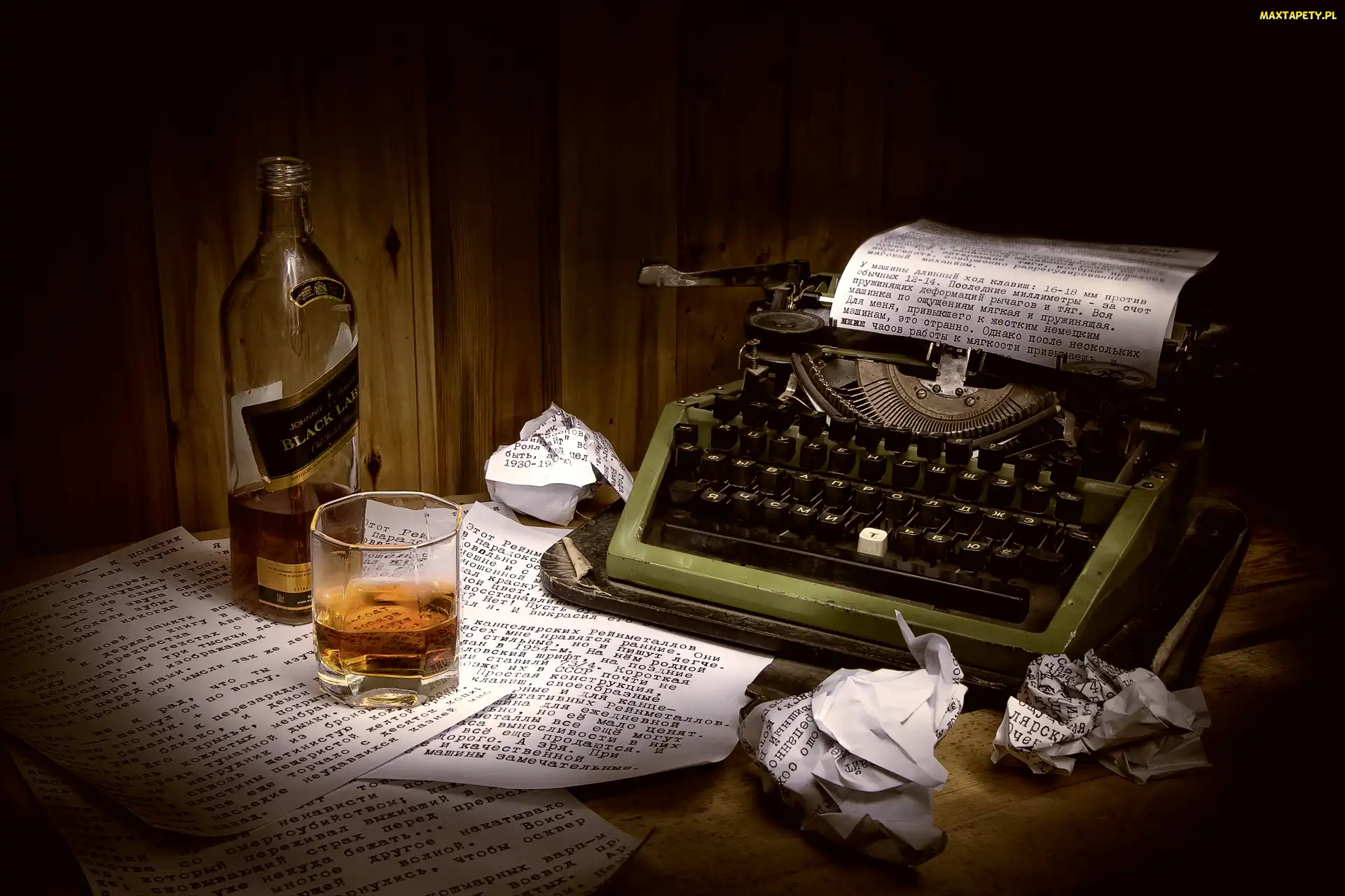 Szklanka, Johnnie Walker Black Label, Kartki, Maszyna do pisania, Butelka, Whisky