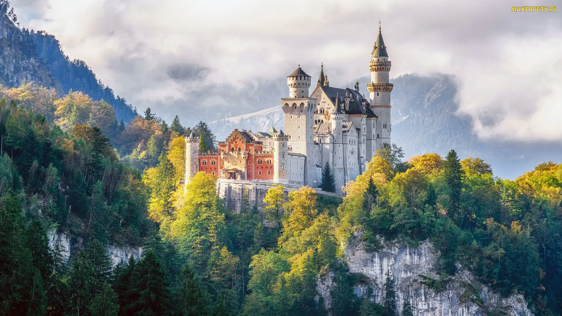 Bawaria, Zamek Neuschwanstein, Niemcy, Region Allgäu, Drzewa, Gmina Schwangau, Mgła, Góry Alpy