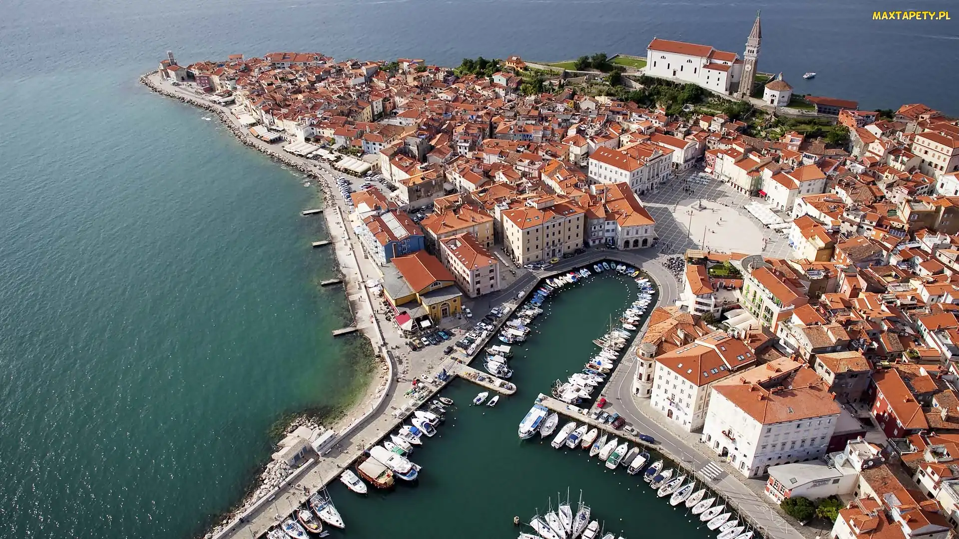 Z lotu ptaka
, Domy, Miasto Piran, Słowenia, Półwysep Piran, Morze