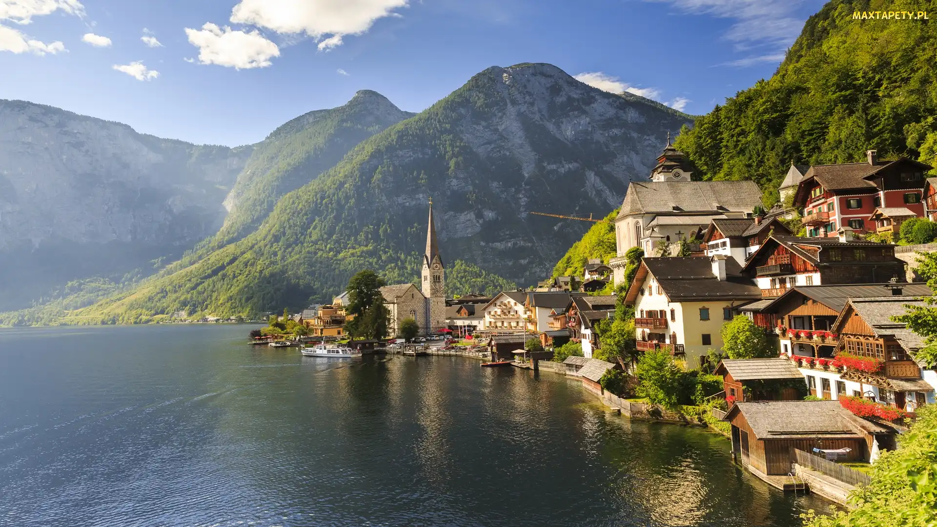Austria, Hallstatt, Chmury, Jezioro Hallstattersee, Domy, Góry Alpy Salzburskie
