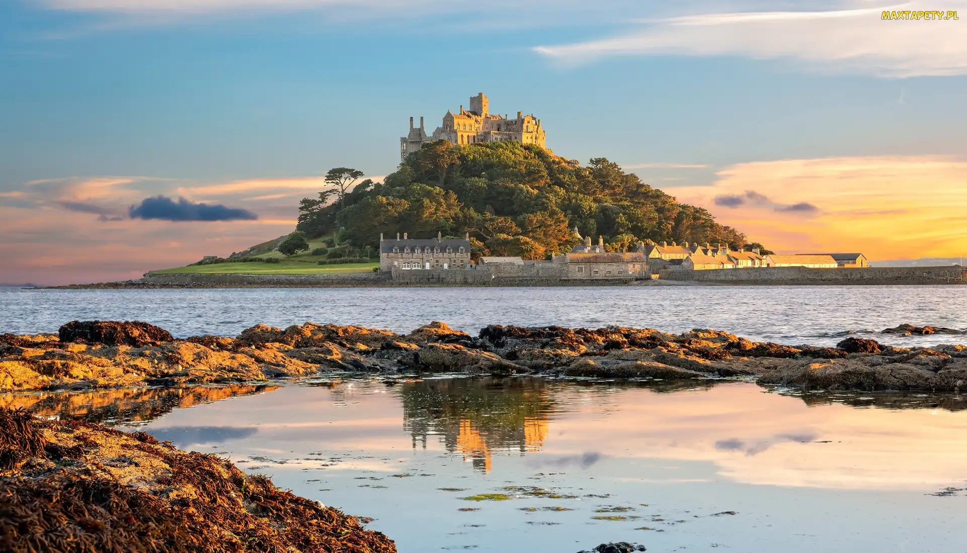 Wyspa St Michael-s Mount, Wzgórze św. Michała, Wybrzeże Kornwalii, Anglia, Skały, Wschód słońca, Kaplica św. Michała, Drzewa, Zatoka Mount-s Bay