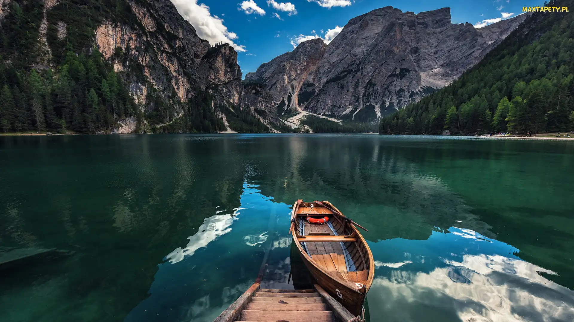 Włochy, Drewniane, Drzewa, Schodki, Łódka, Góra Seekofel, Dolomity, Tyrol Południowy, Jezioro Pragser Wildsee