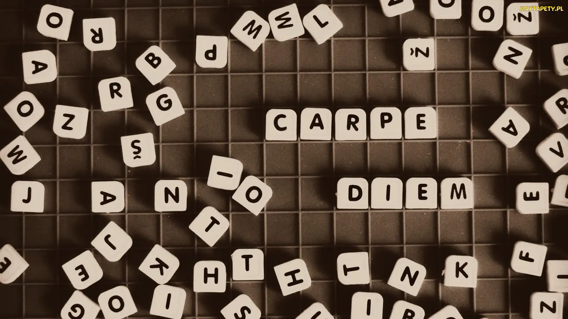 Carpe diem, Sentencja, Scrabble, Napis