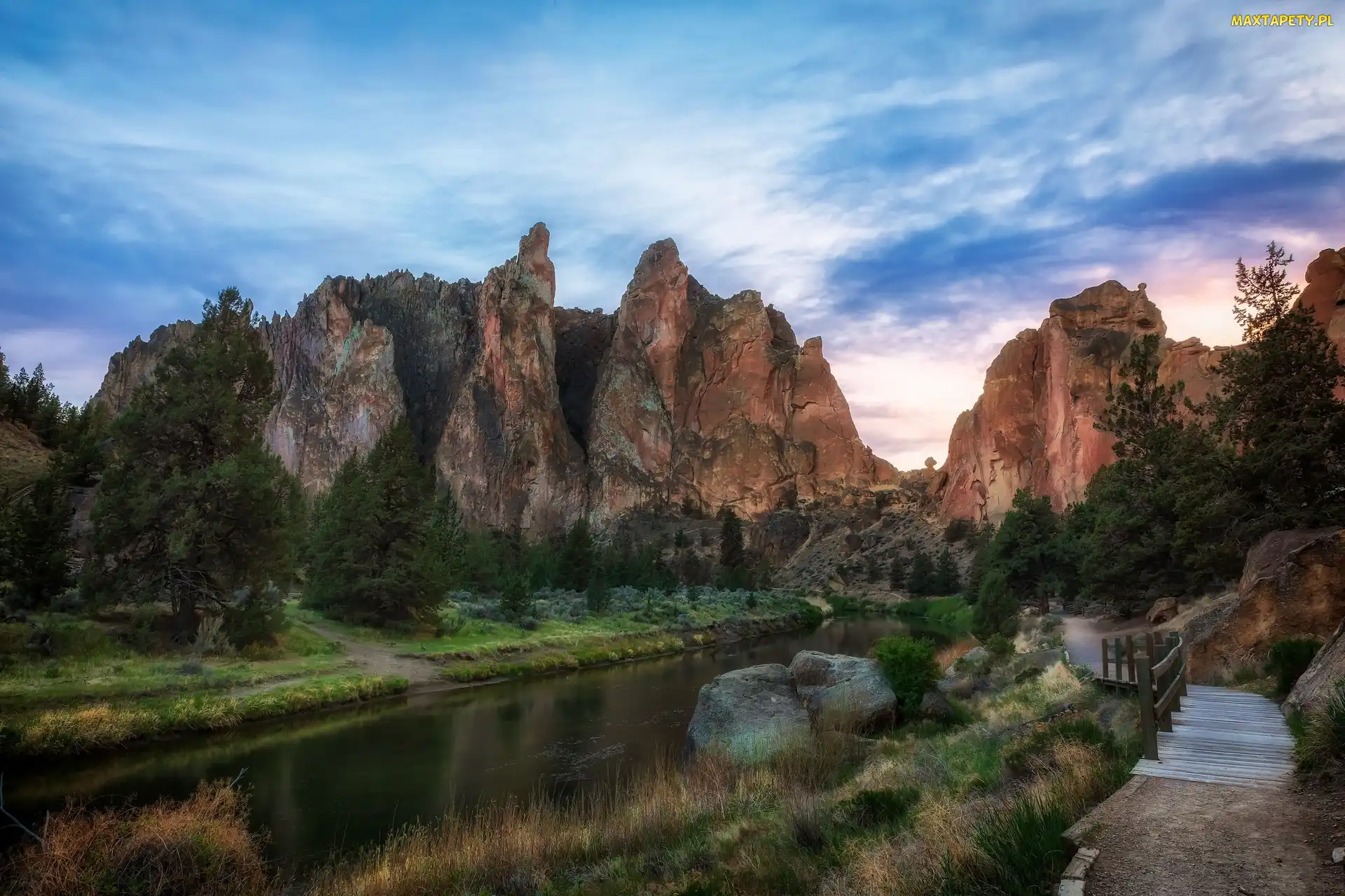 Skały, Ścieżka, Rzeka Crooked River, Mostek, Stany Zjednoczone, Park stanowy Smith Rock State Park, Stan Oregon