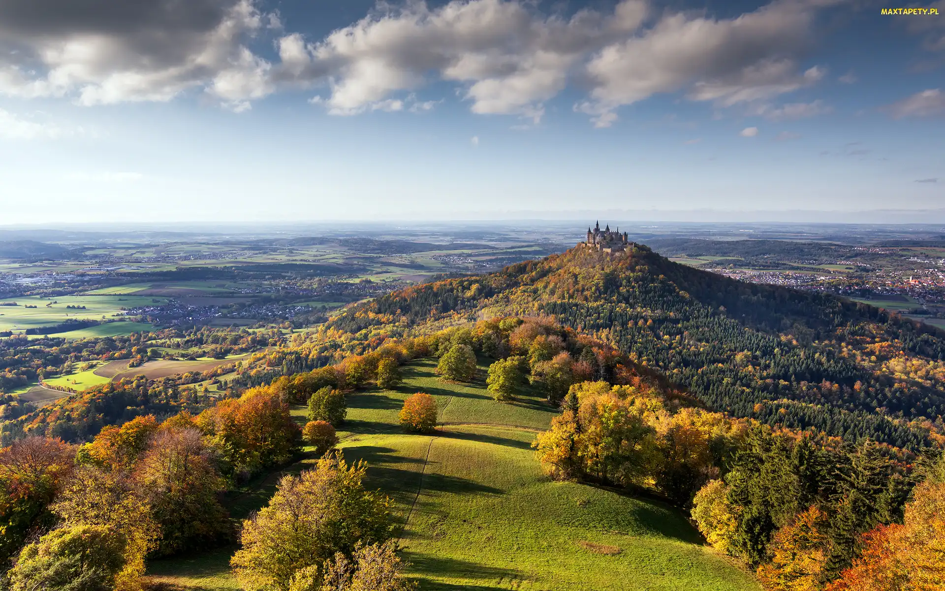 Niemcy, Zamek Hohenzollern, Góra Hohenzollern, Wzgórza, Jesień, Las, Chmury, Badenia-Wirtembergia
